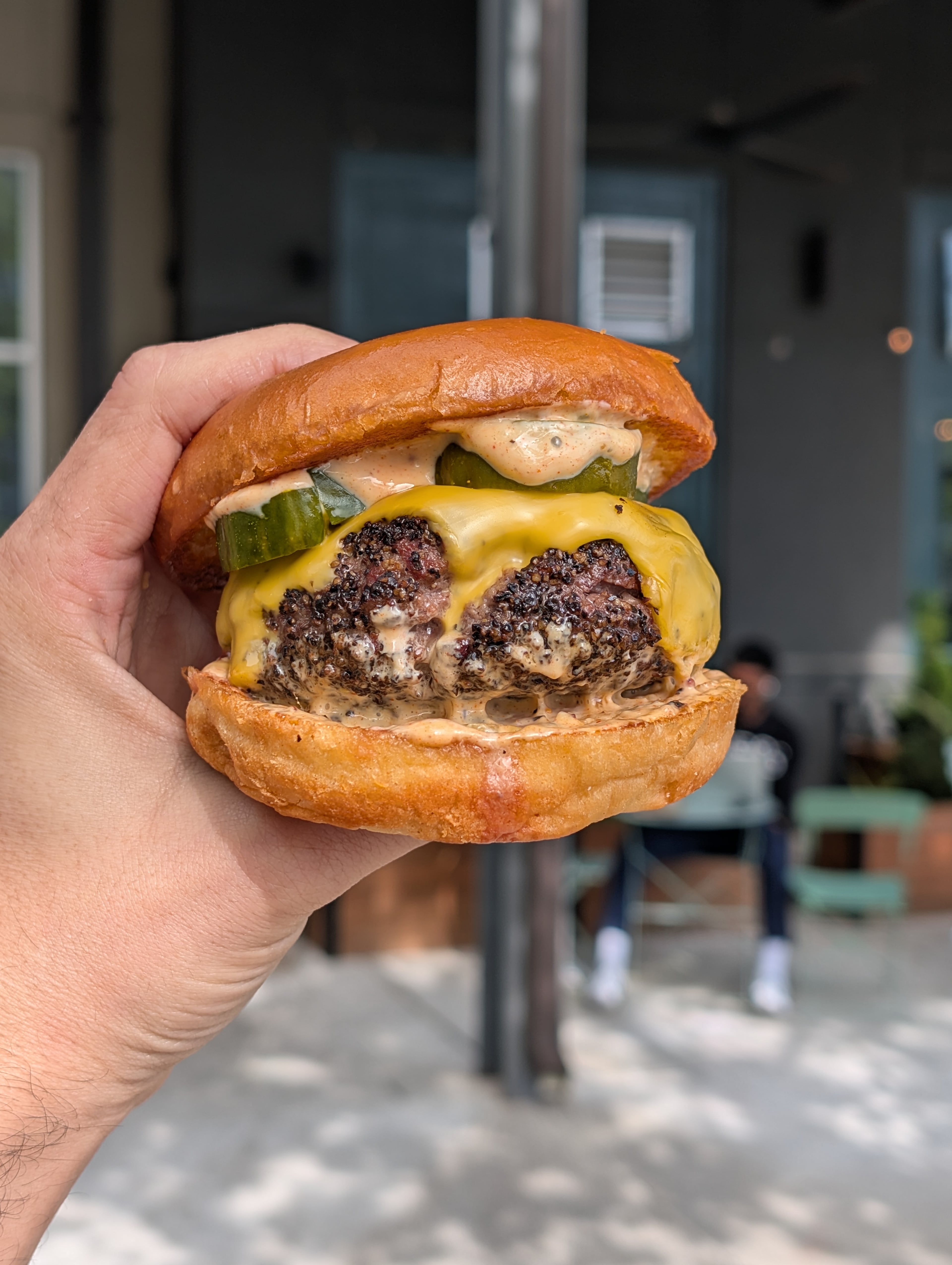 Misfitsss BBQ’s smoked burger. (Courtesy of Misfitsss BBQ)