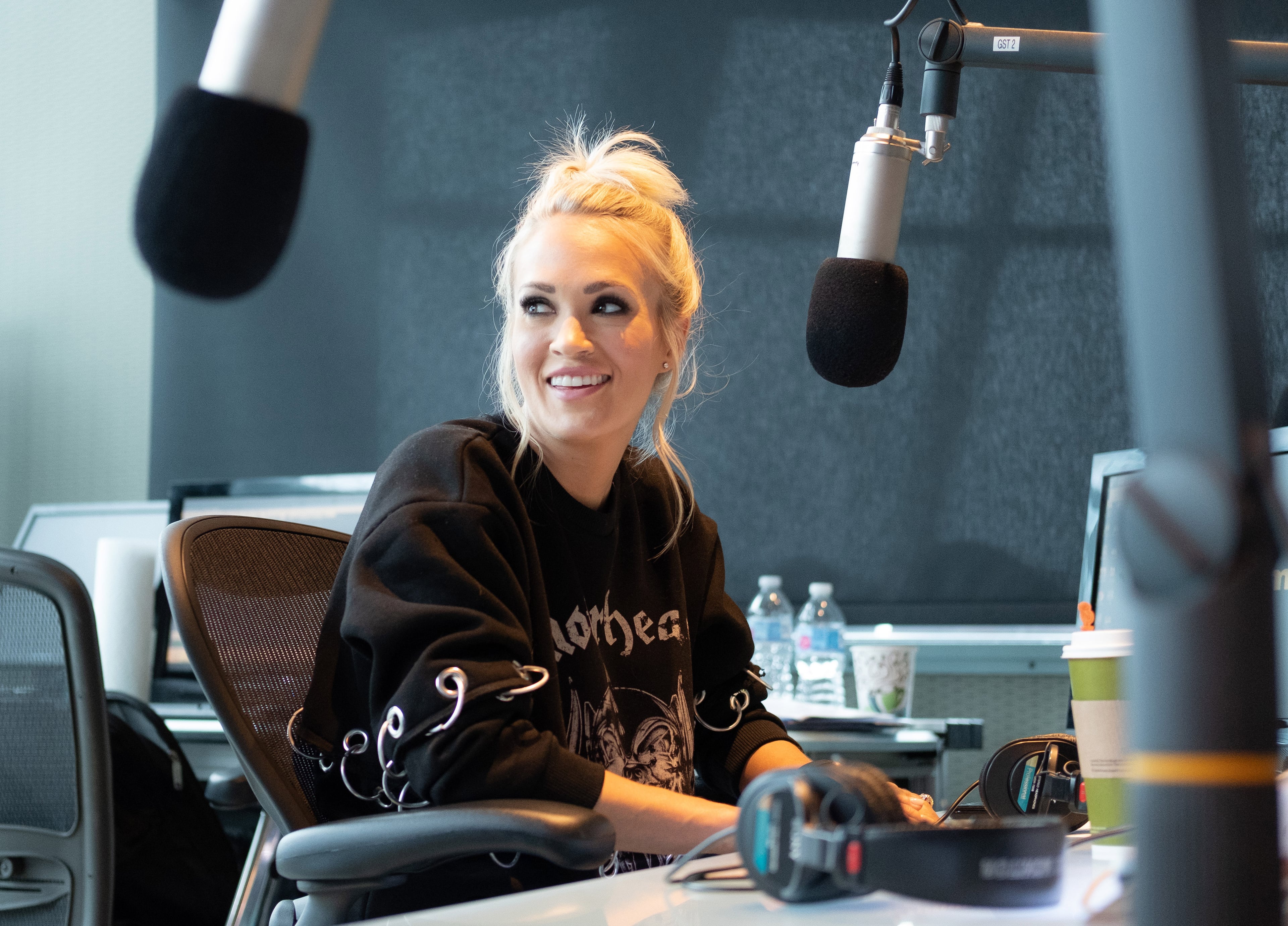 NASHVILLE, TN - APRIL 19: Singer Carrie Underwood visits "The Highway" at SiriusXM Nashville Studios at Bridgestone Arena on April 19, 2018 in Nashville, Tennessee. (Photo by Jason Kempin/Getty Images for SiriusXM)