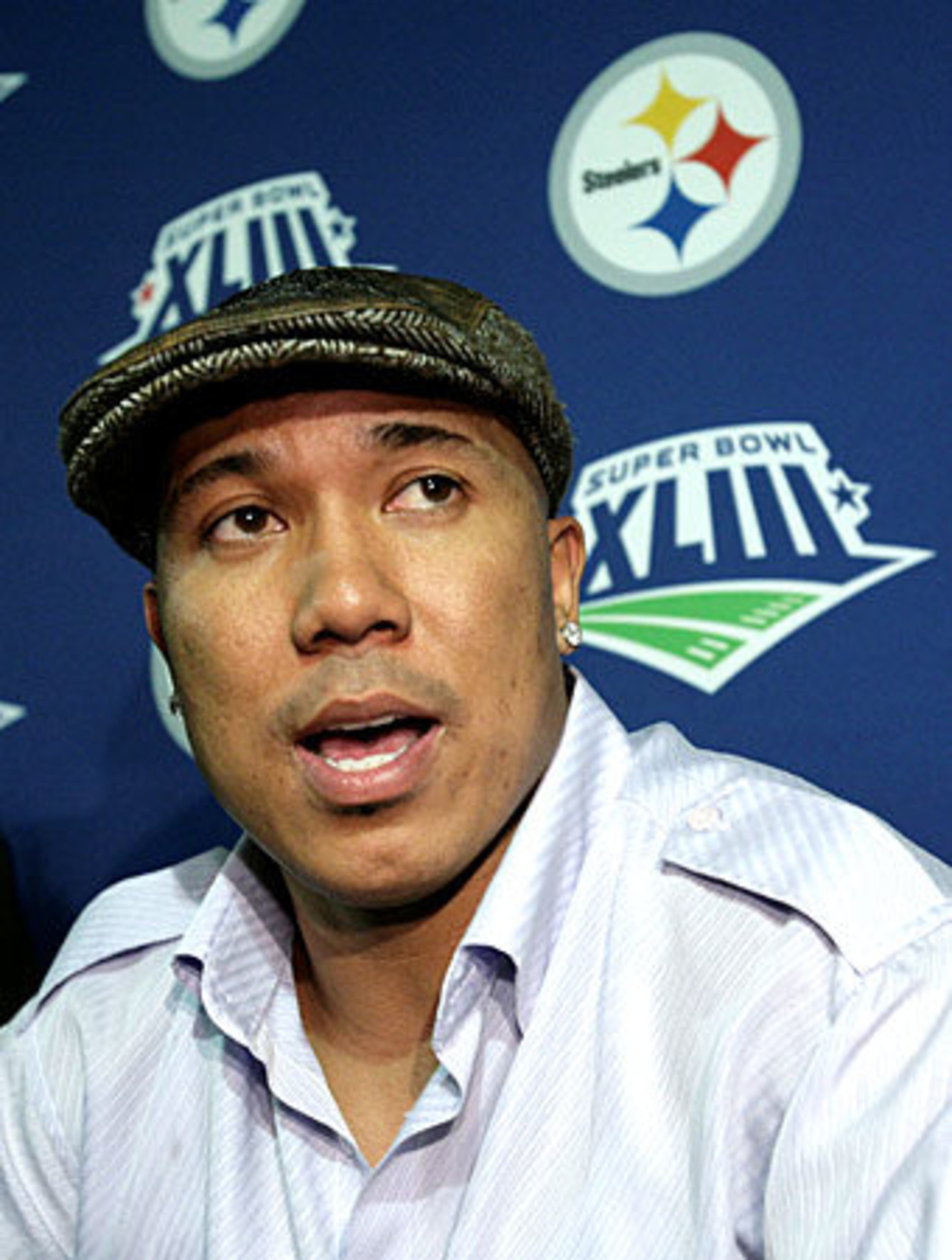 STEELERS WR HINES WARD - Ward, 32, an Atlanta area native, is married and has one son.