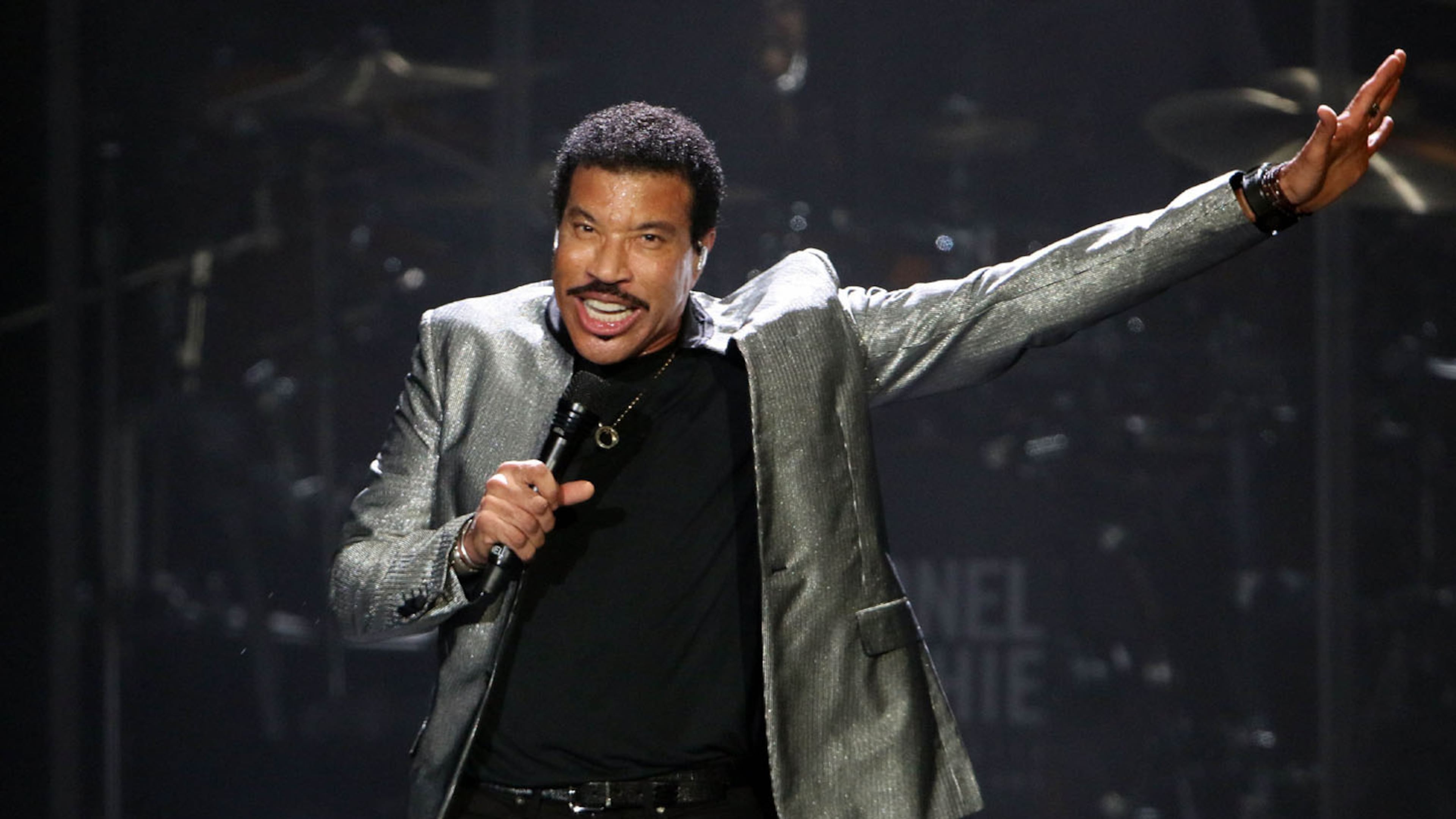 An energetic Lionel Richie captivated and entertained a sold out Infinite Energy Center crowd on Aug, 13, 2017.
Photo: Robb Cohen Photography & Video /RobbsPhotos.com