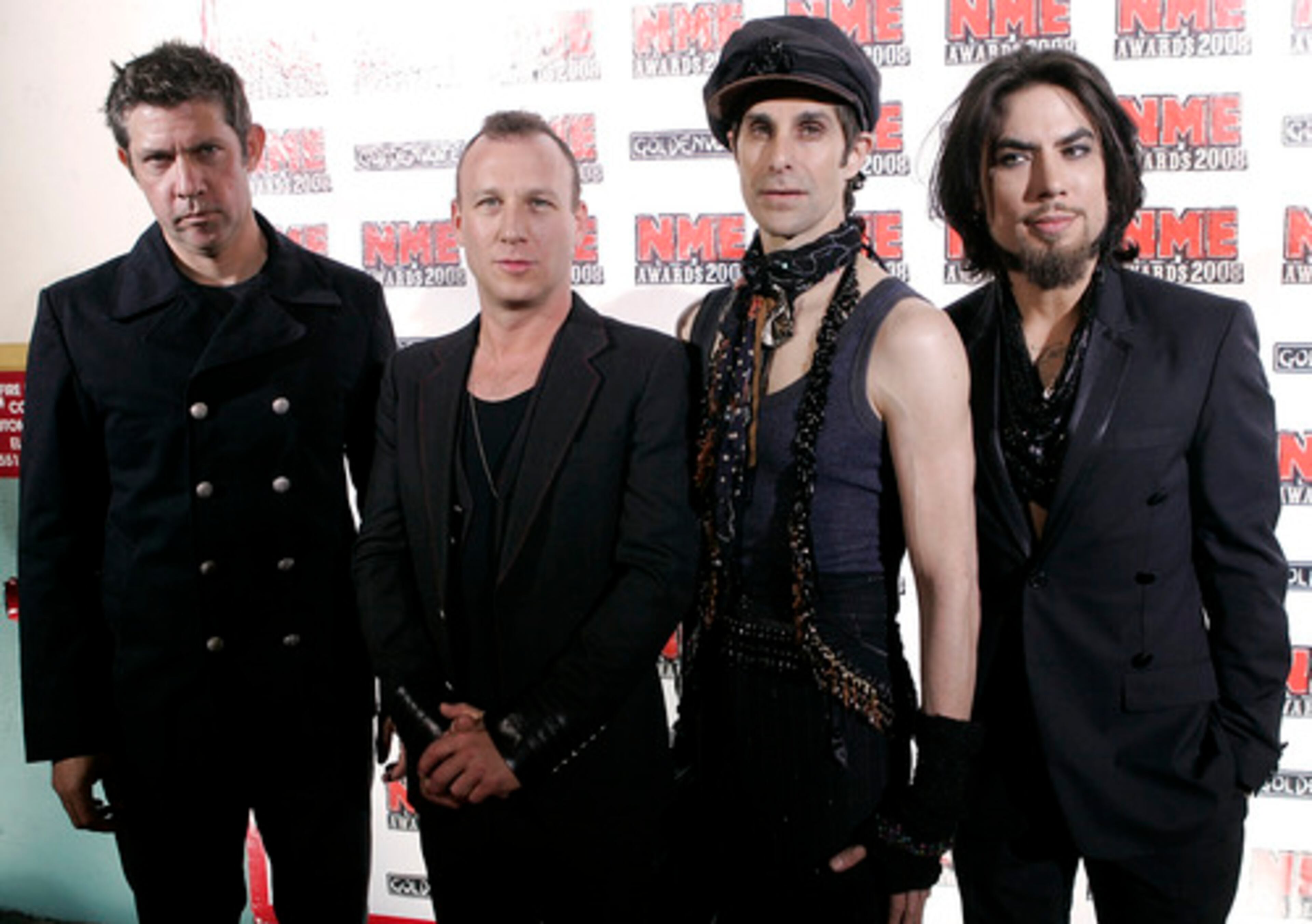 JANE'S ADDICTION (Avery, Perkins, Farrell and Navarro) arrive.