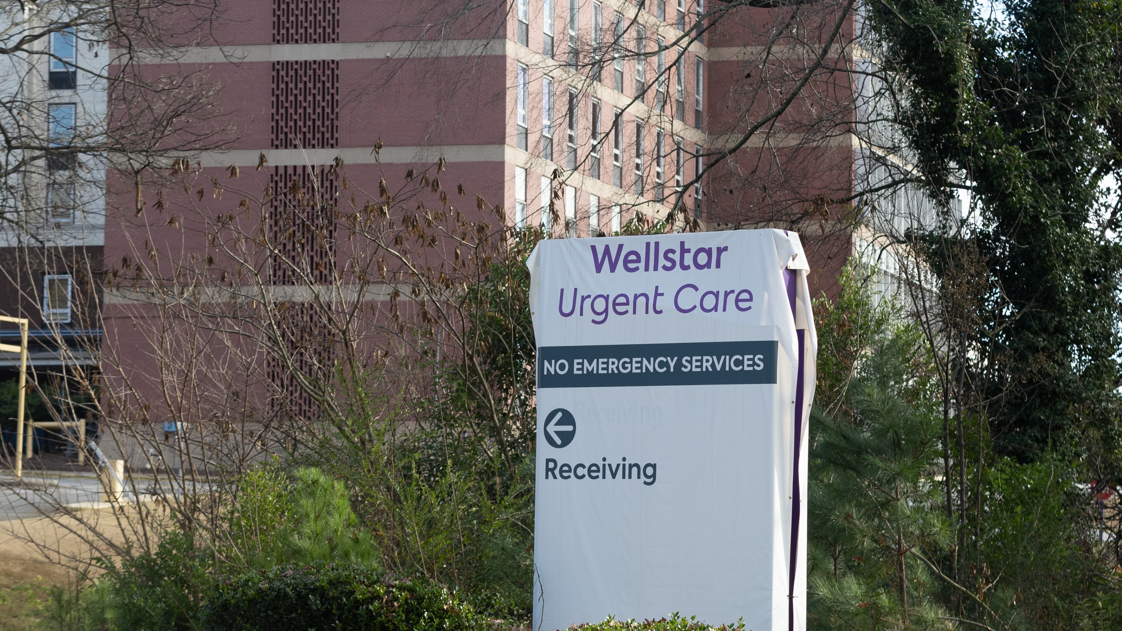 East Point is working to find a way to reopen a healthcare facility in Atlanta Medical Center’s East Point campus (Steve Schaefer/steve.schaefer@ajc.com)