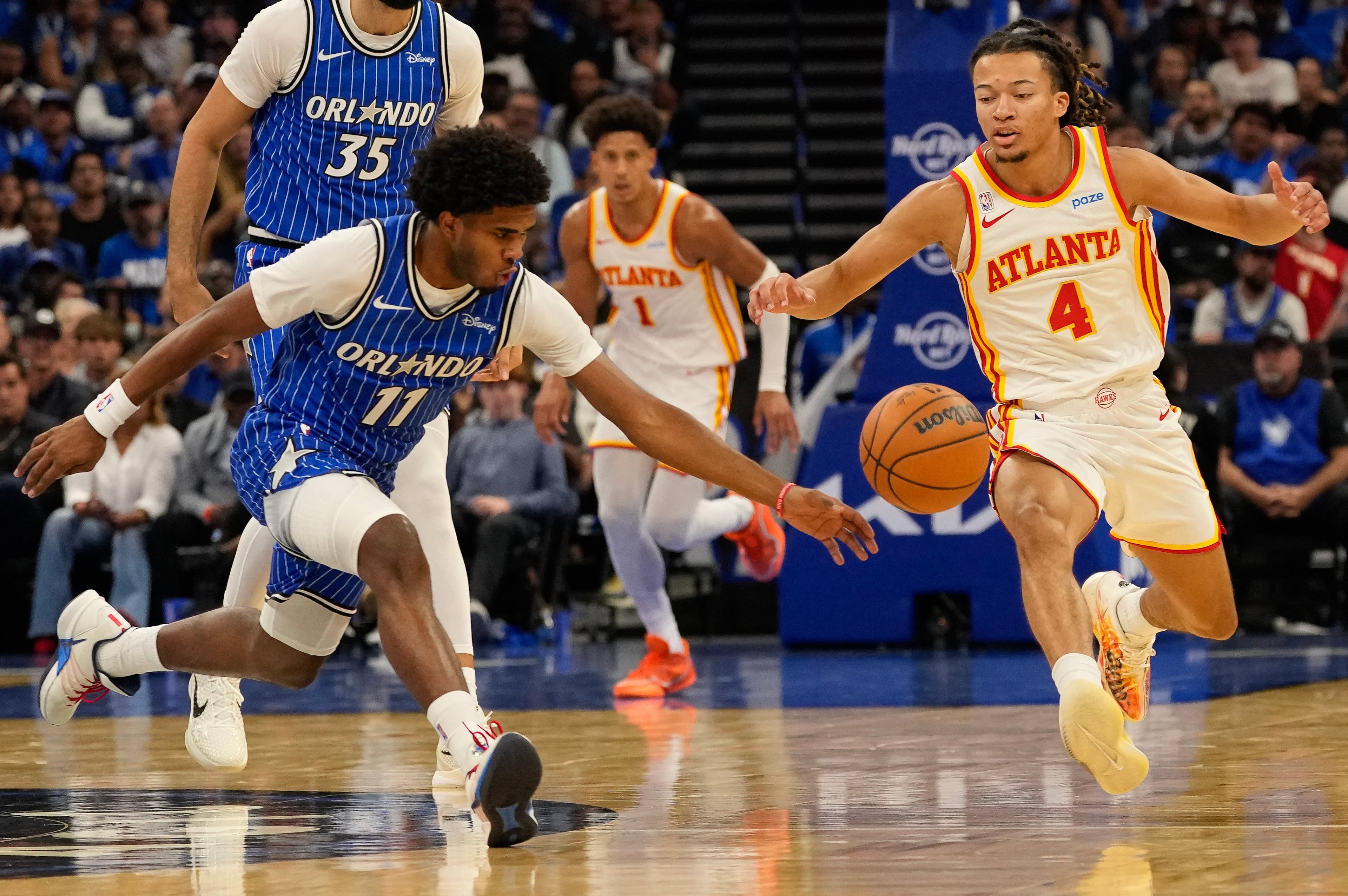 Hawks Magic Basketball