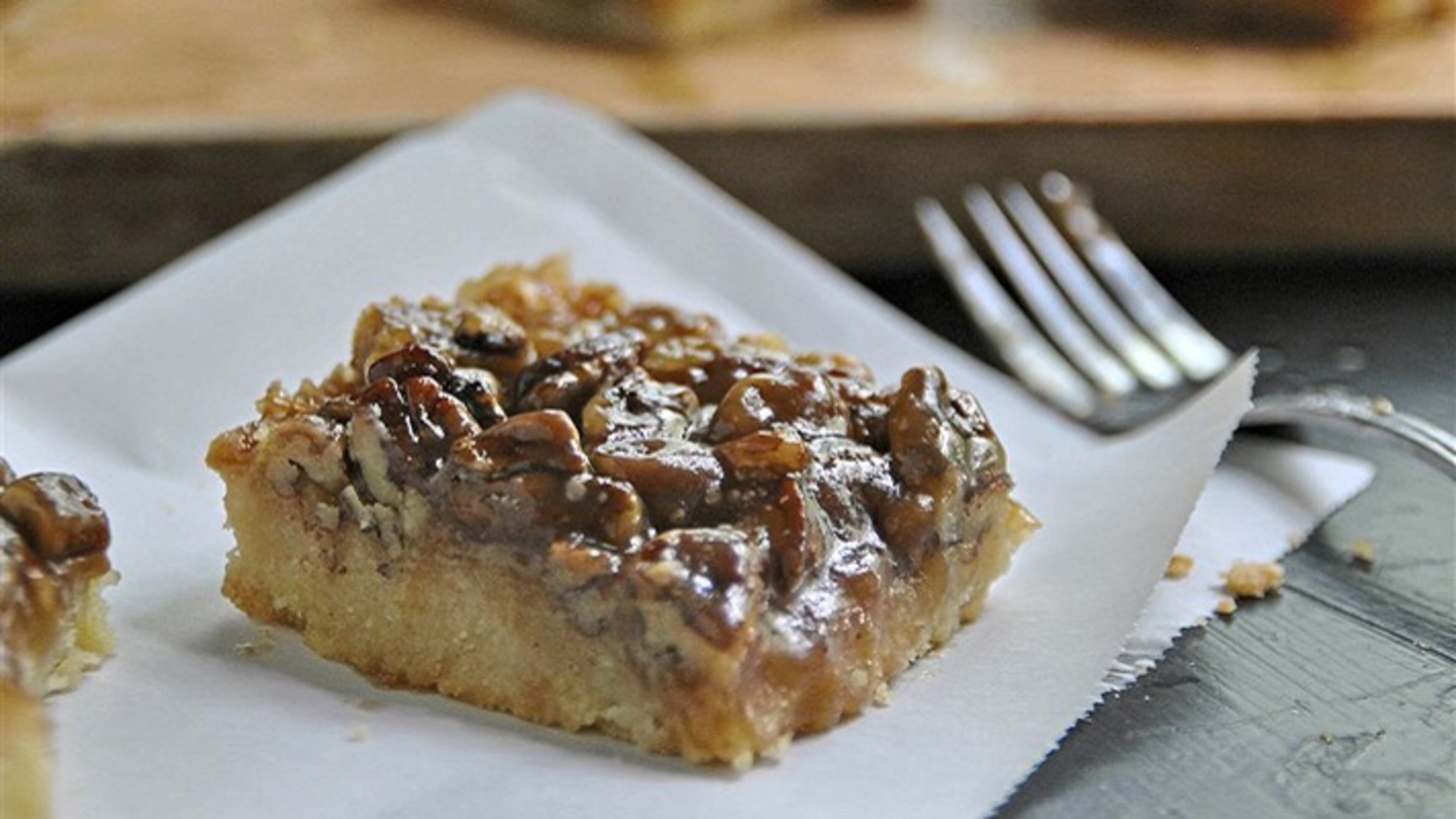 Maple-Pecan Squares (Gretchen McKay/Pittsburgh Post-Gazette/TNS)