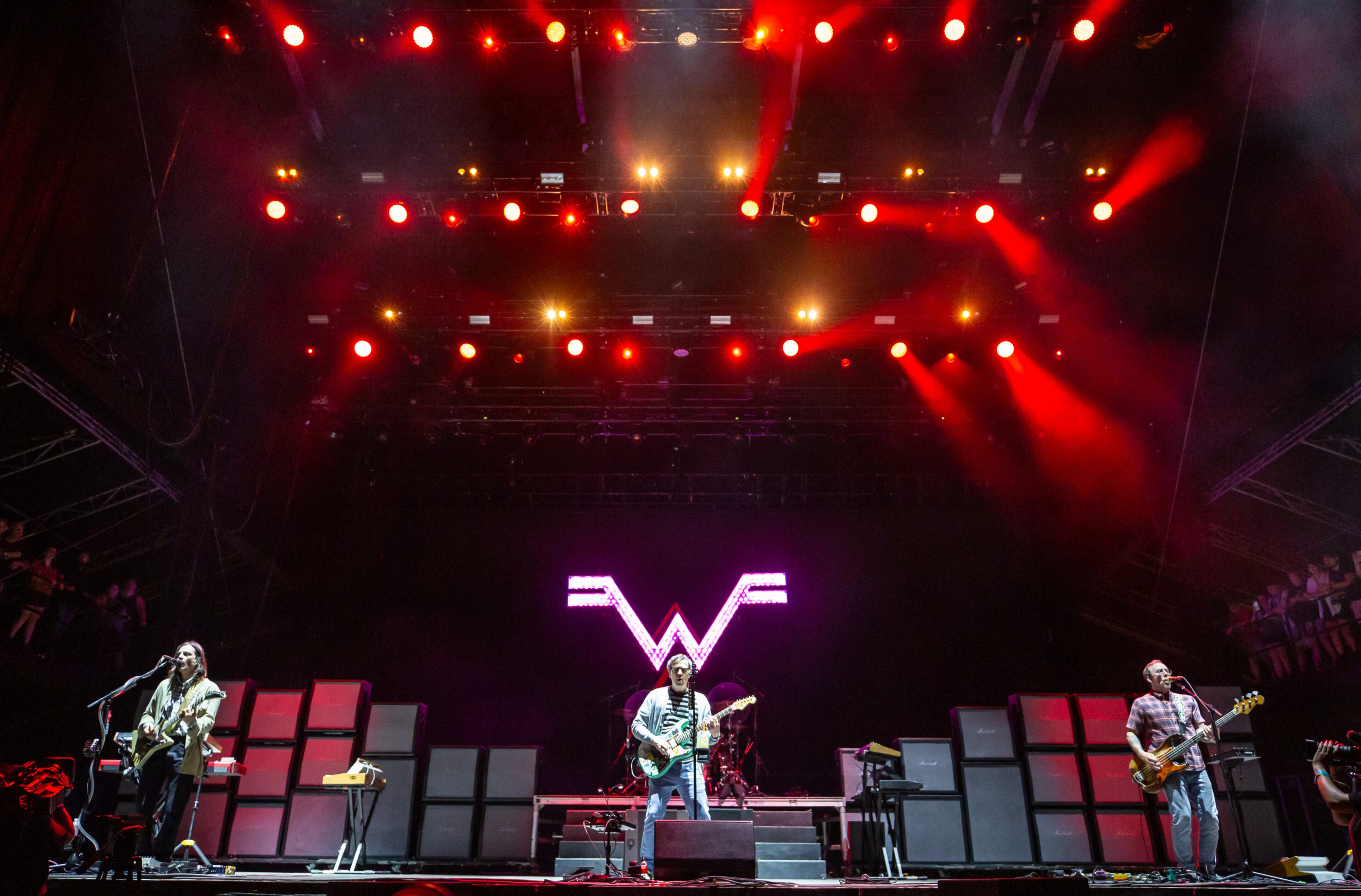 Atlanta, Ga: Weezer closed out night 2 at the Peachtree stage with their brand of quirky, alt-rock. Photo taken Saturday May 4, 2024 at Central Park, Old 4th Ward. (RYAN FLEISHER FOR THE ATLANTA JOURNAL-CONSTITUTION)