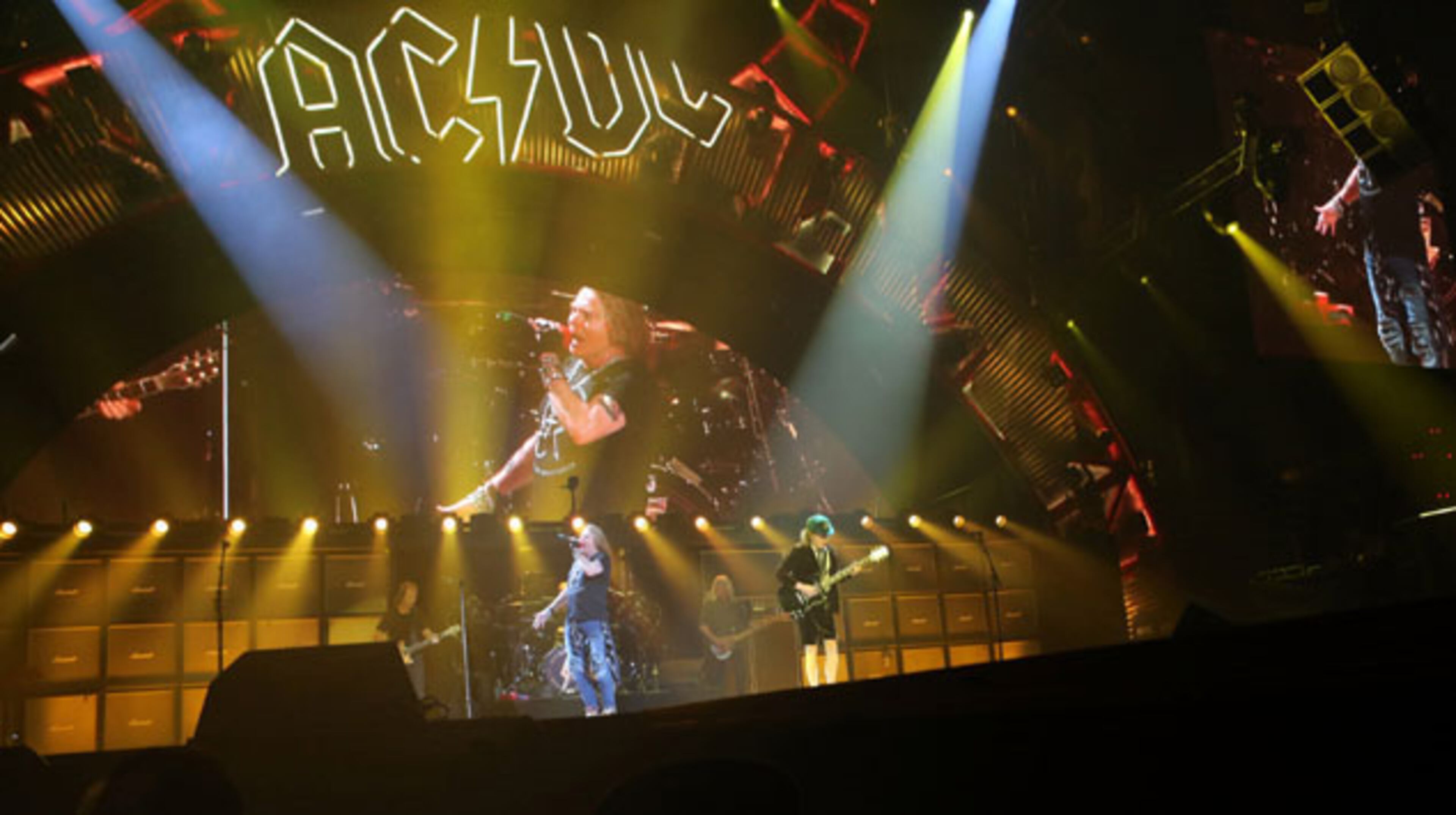 AC/DC brought their Rock Or Bust Tour to a nearly sold out Philips Arena in Atlanta Thursday, Sept. 1, 2016. Axl Rose replaced longtime vocalist Brian Johnson on this tour. Robb Cohen Photography & Video /www.RobbsPhotos.com