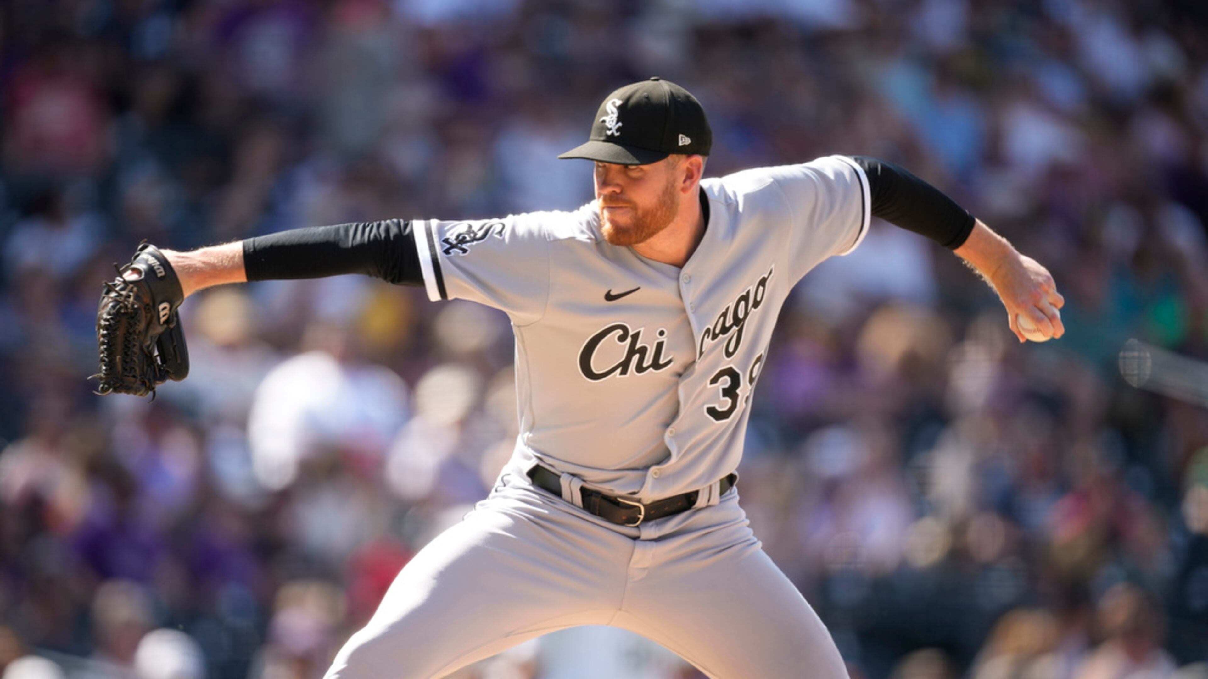 Chicago White Sox relief pitcher Aaron Bummer (39) in the seventh inning of a baseball game Sunday, Aug. 20, 2023, in Denver. (AP Photo/David Zalubowski)