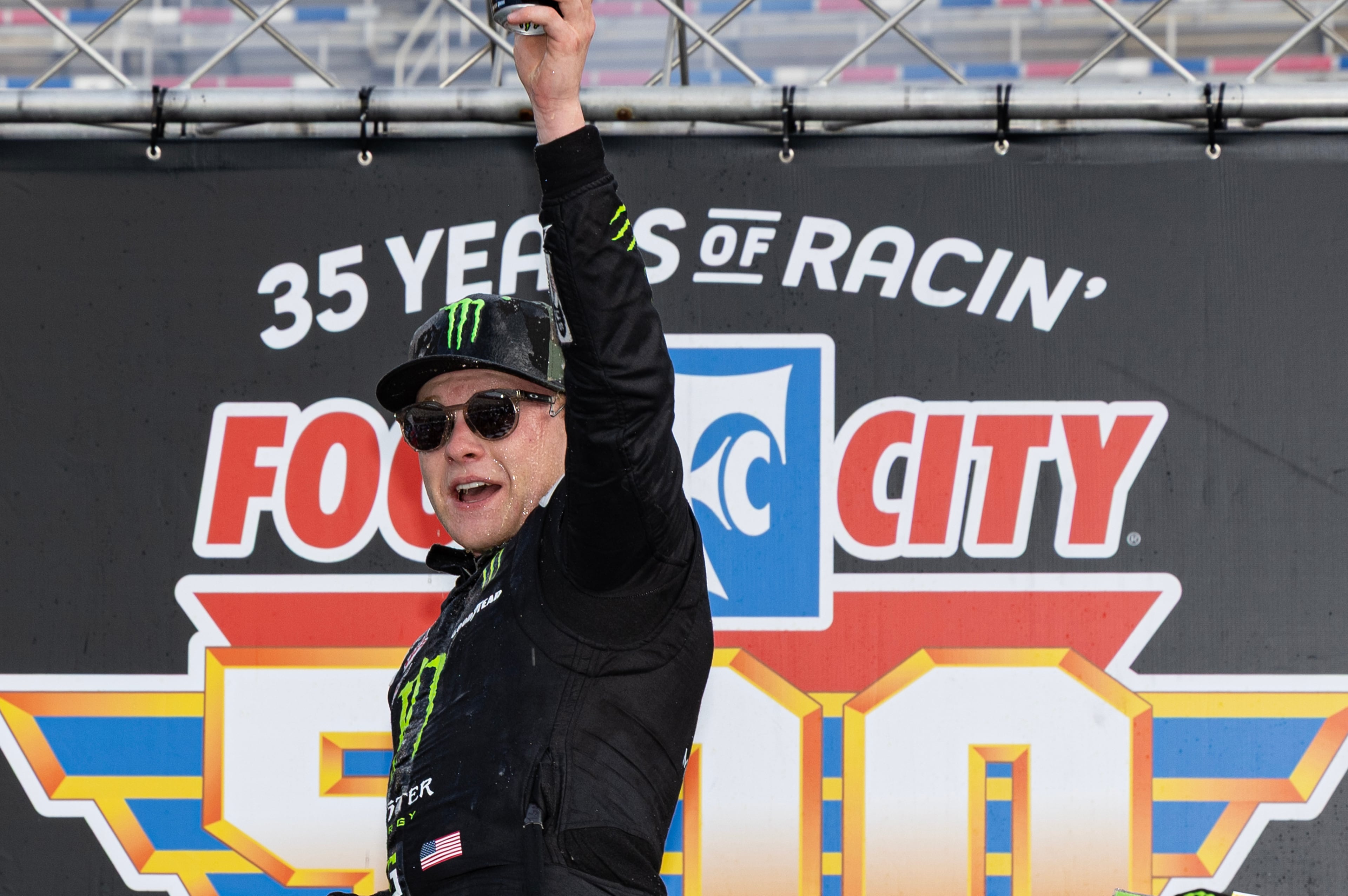 NASCAR Bristol Auto Racing