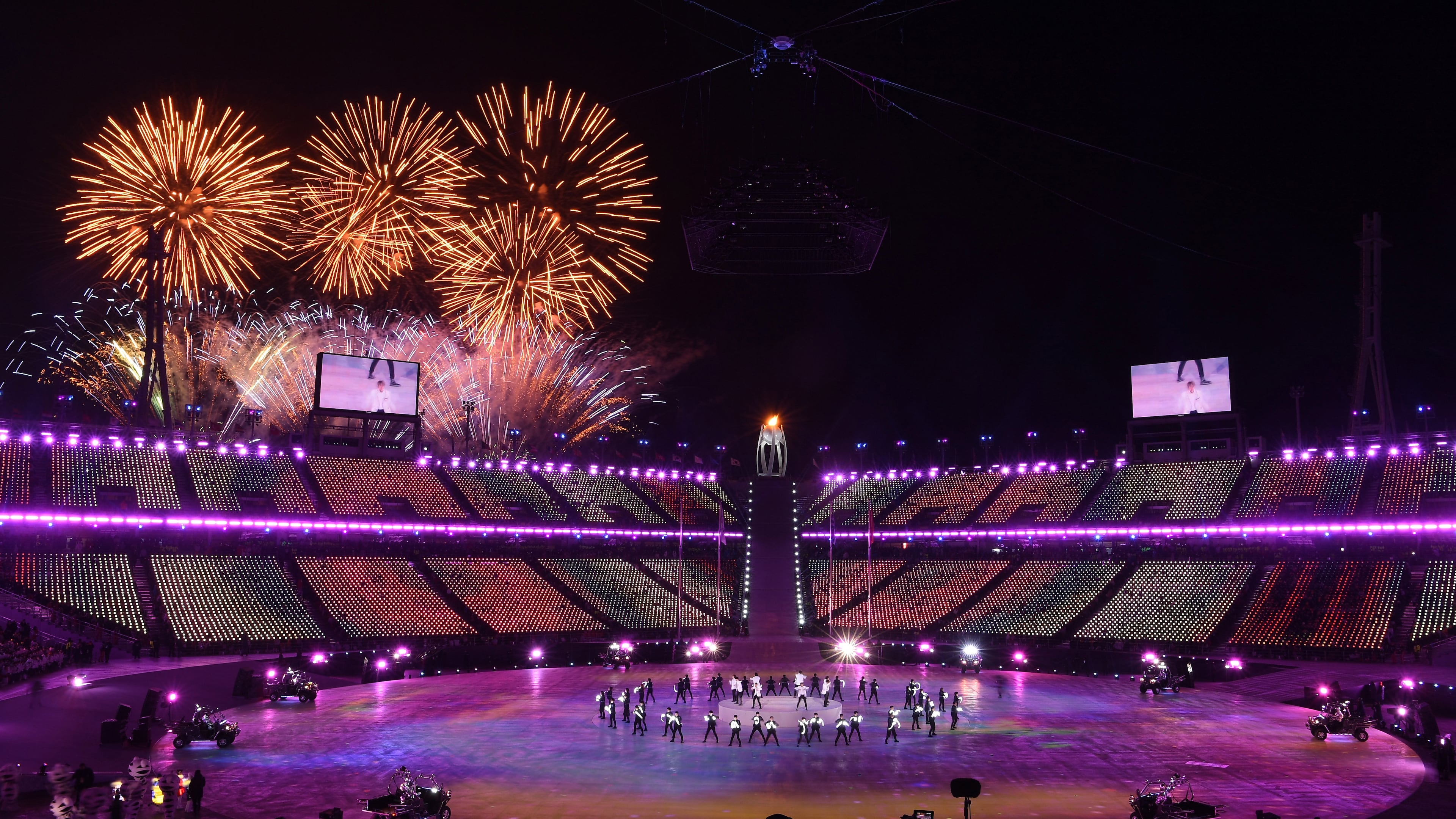 PYEONGCHANG-GUN, SOUTH KOREA - FEBRUARY 25: Fireworks explode near the conclusion of the Closing Ceremony of the PyeongChang 2018 Winter Olympic Games at PyeongChang Olympic Stadium on February 25, 2018 in Pyeongchang-gun, South Korea. (Photo by David Ramos/Getty Images) *** BESTPIX ***