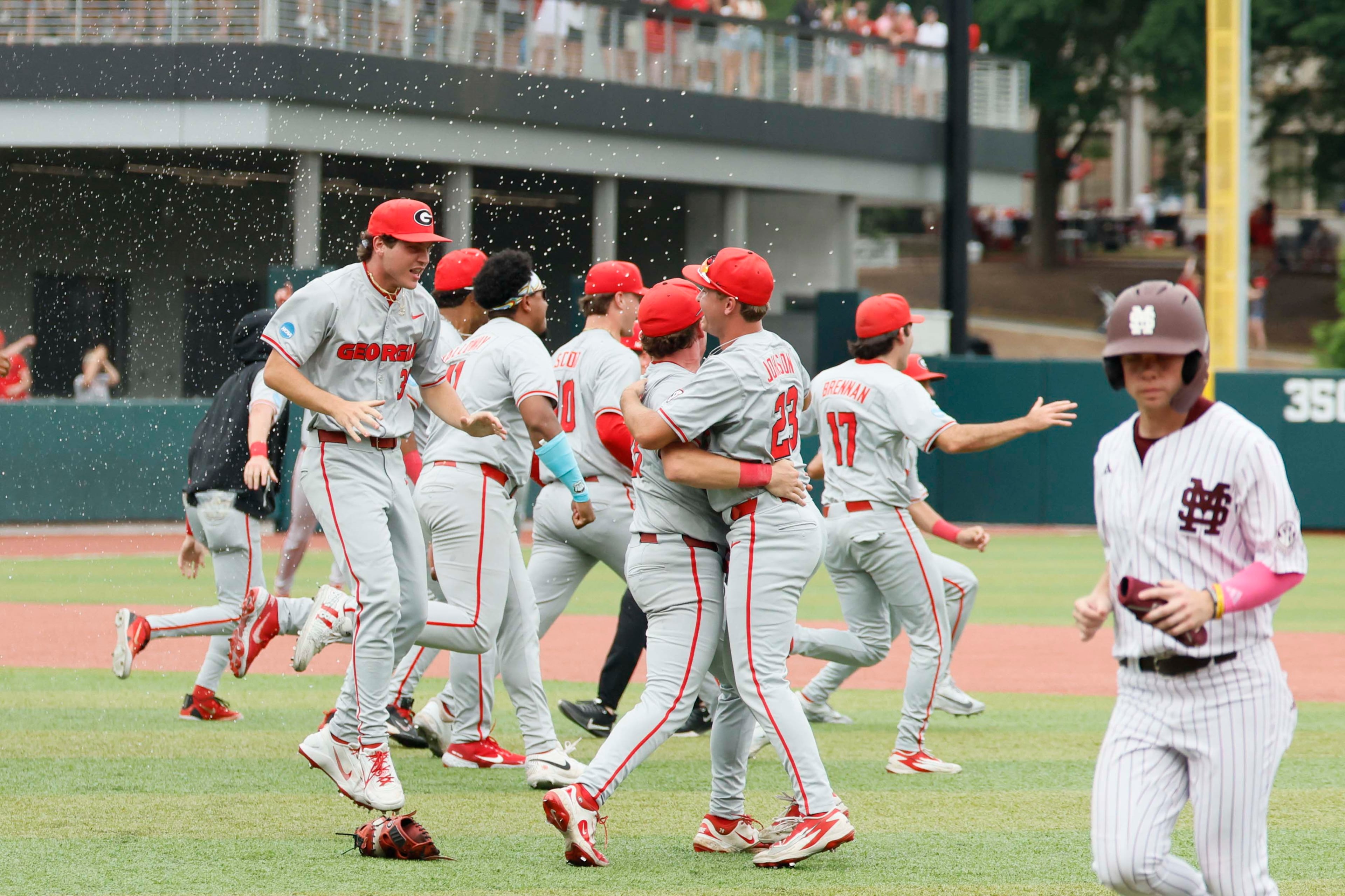 Georgia Bulldogs players celebrate after winning the NCAA Super Regional series by defeating the Mississippi State Bulldogs 11-9 at Foley Field on Sunday, June 7, 2026, in Athens.
Miguel Martinez/AJC)