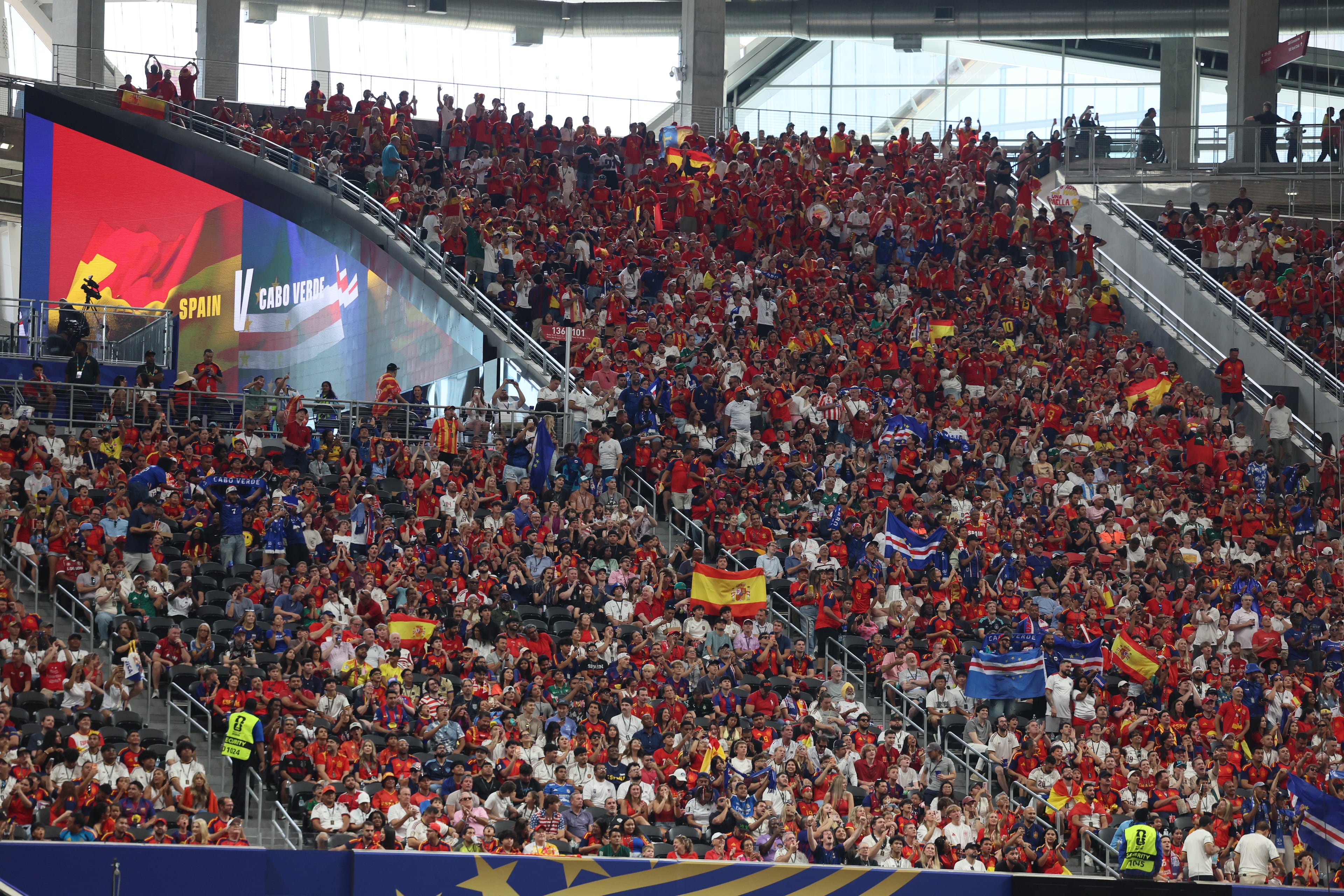 Fans pack Atlanta Stadium before the start of the Spain vs. Cape Verde match Monday, June 15, 2026, in Atlanta. (Jason Getz/AJC)