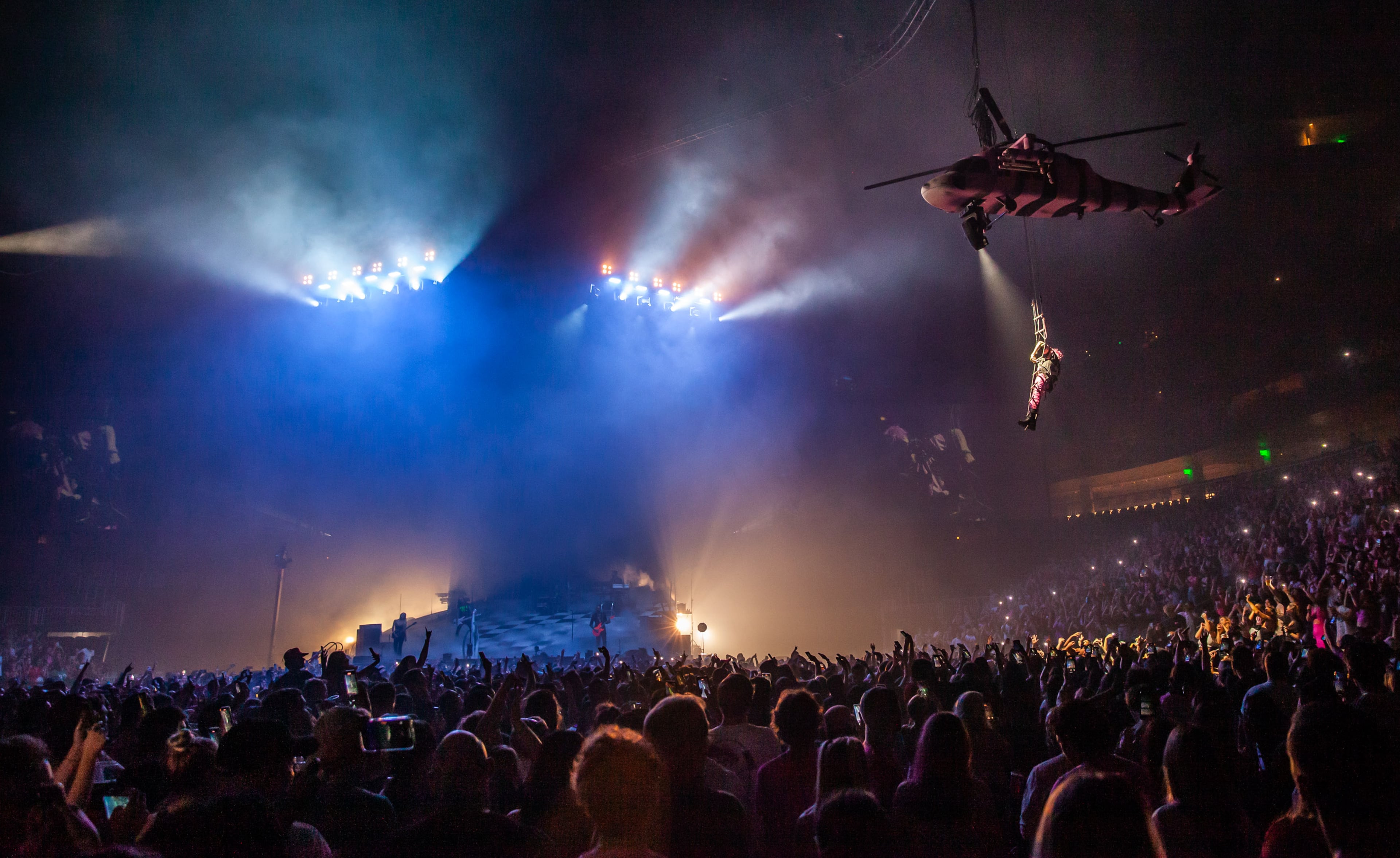 Machine Gun Kelly brings his Mainstream Sellout tour to State Farm Arena in Atlanta on Friday, June 17, 2022. (Photo: Ryan Fleisher for The Atlanta Journal-Constitution)