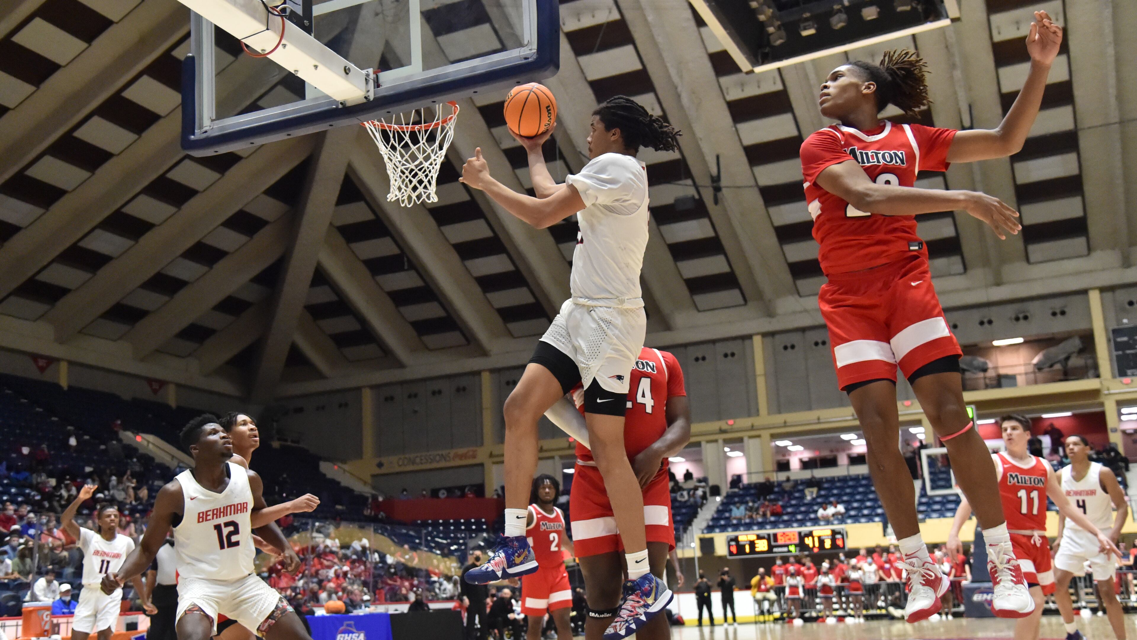 March 13, 2021 Macon - Berkmar's Malique Ewin (21) goes up for a shot during the 2021 GHSA State Basketball Class AAAAAAA Boys Championship game at the Macon Centreplex in Macon on Saturday, March 13, 2021 Milton won 52-47 over Berkmar. (Hyosub Shin / Hyosub.Shin@ajc.com)