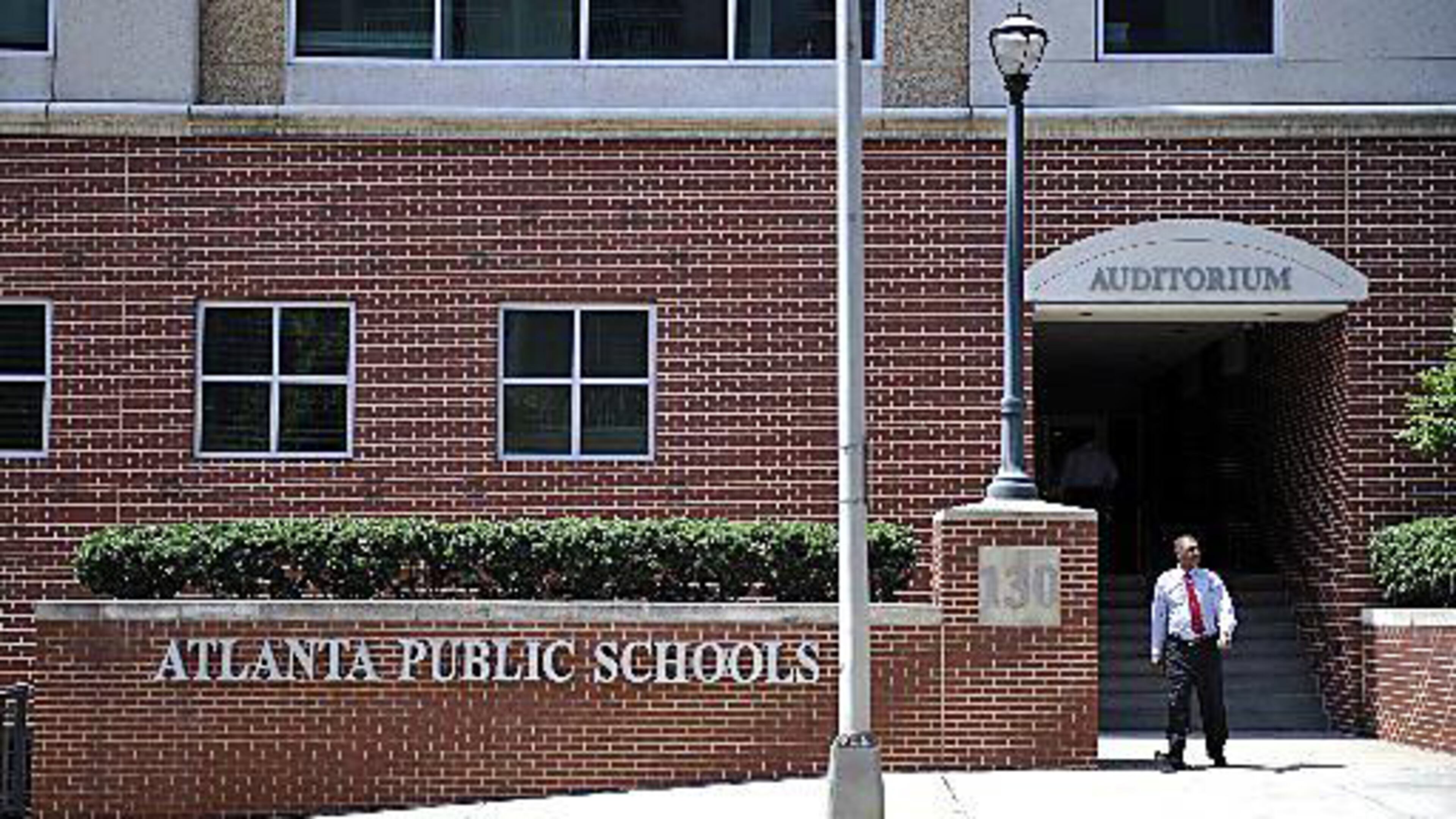 APS recently approved an Atlanta Police Foundation lease-purchase of a long-closed school.