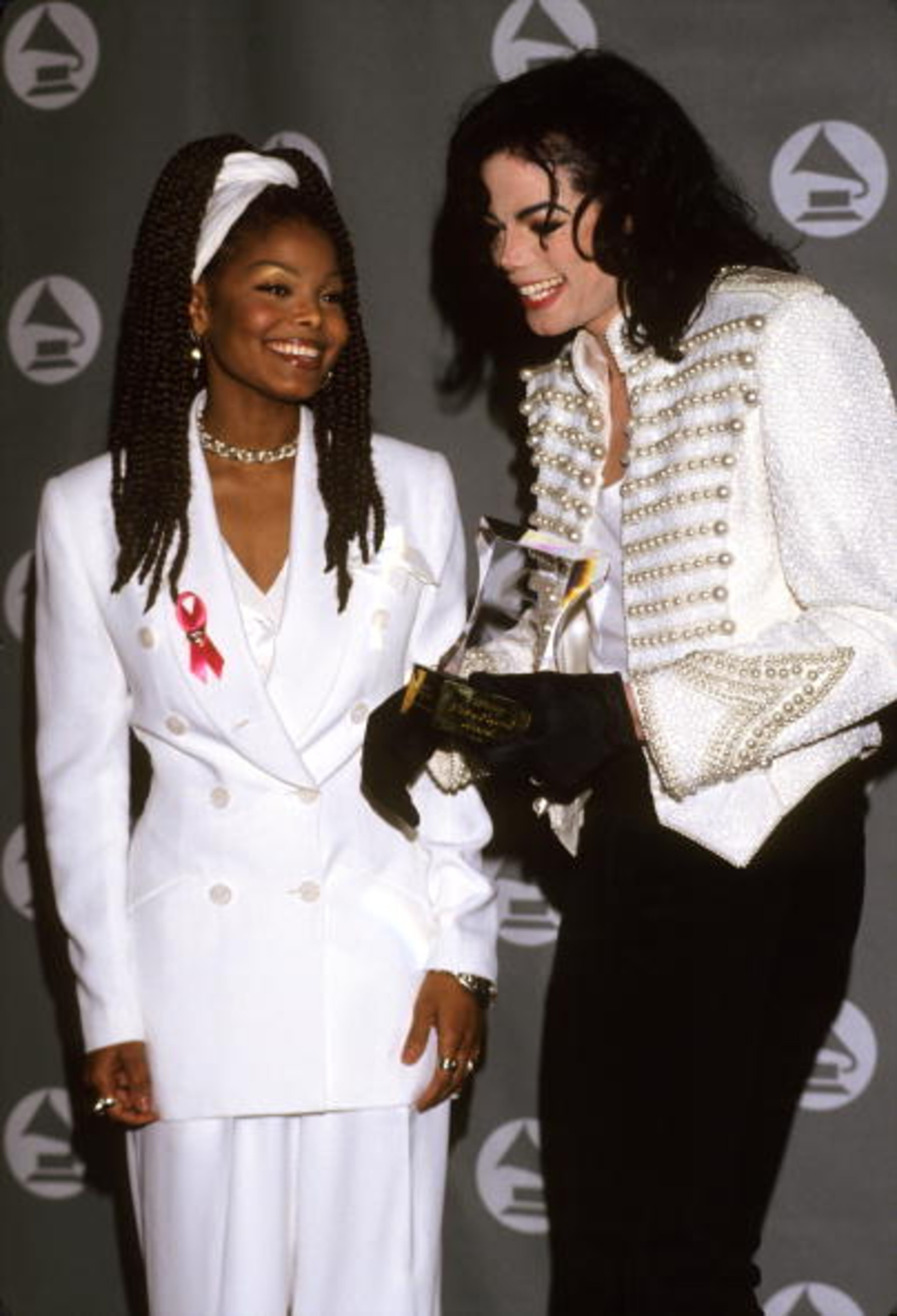 VARIOUS, VARIOUS - JUNE 25: Janet Jackson and Michael Jackson in the press room at the 35th Annual GRAMMY Awards at the Shrine Auditorium on February 24, 1993 in Los Angeles, California. (Photo by Kevin Mazur/WireImage)