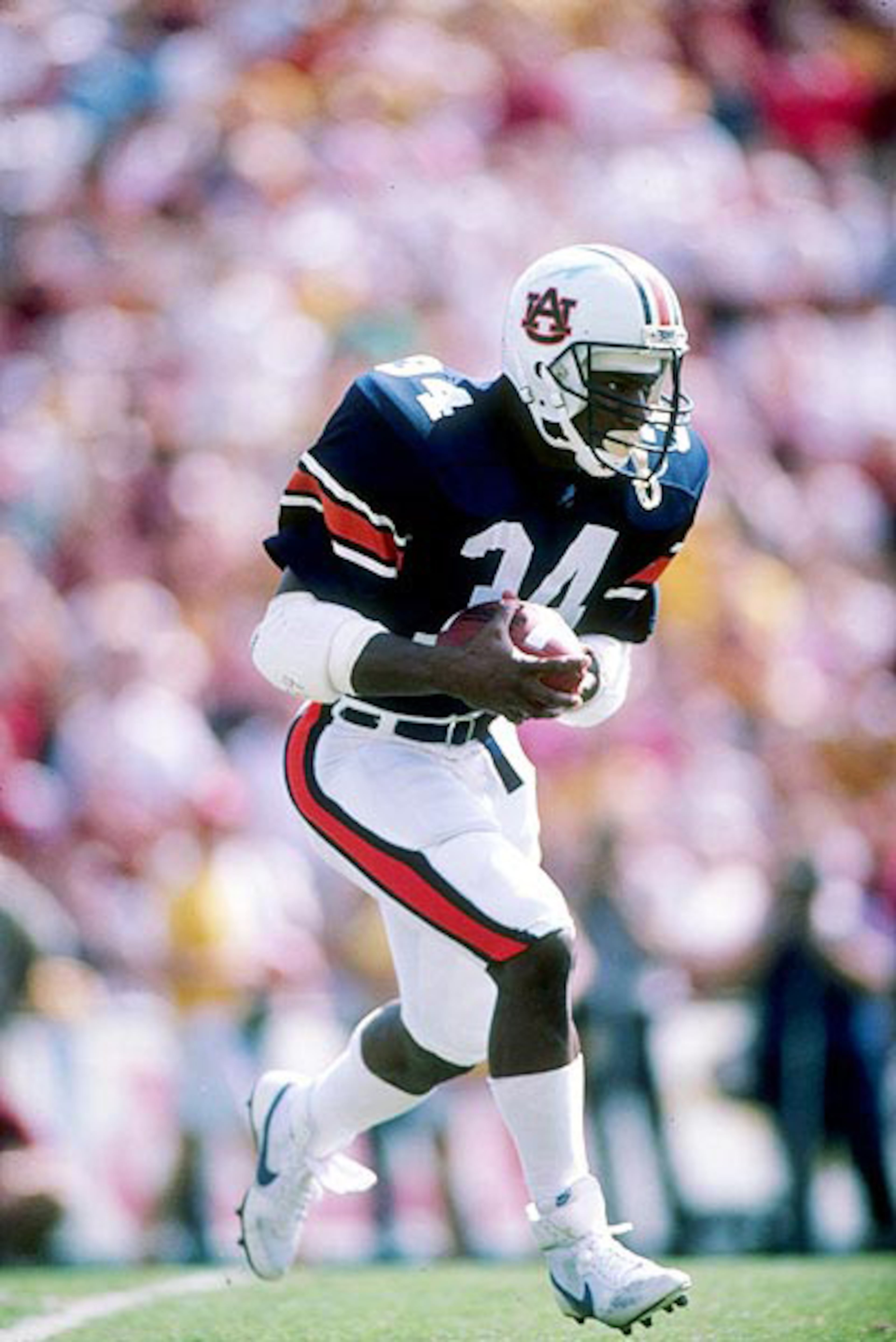.....former Auburn running back and 1985 Heisman Trophy winner Bo Jackson, who rushed for 4,303 yards from 1982-85.