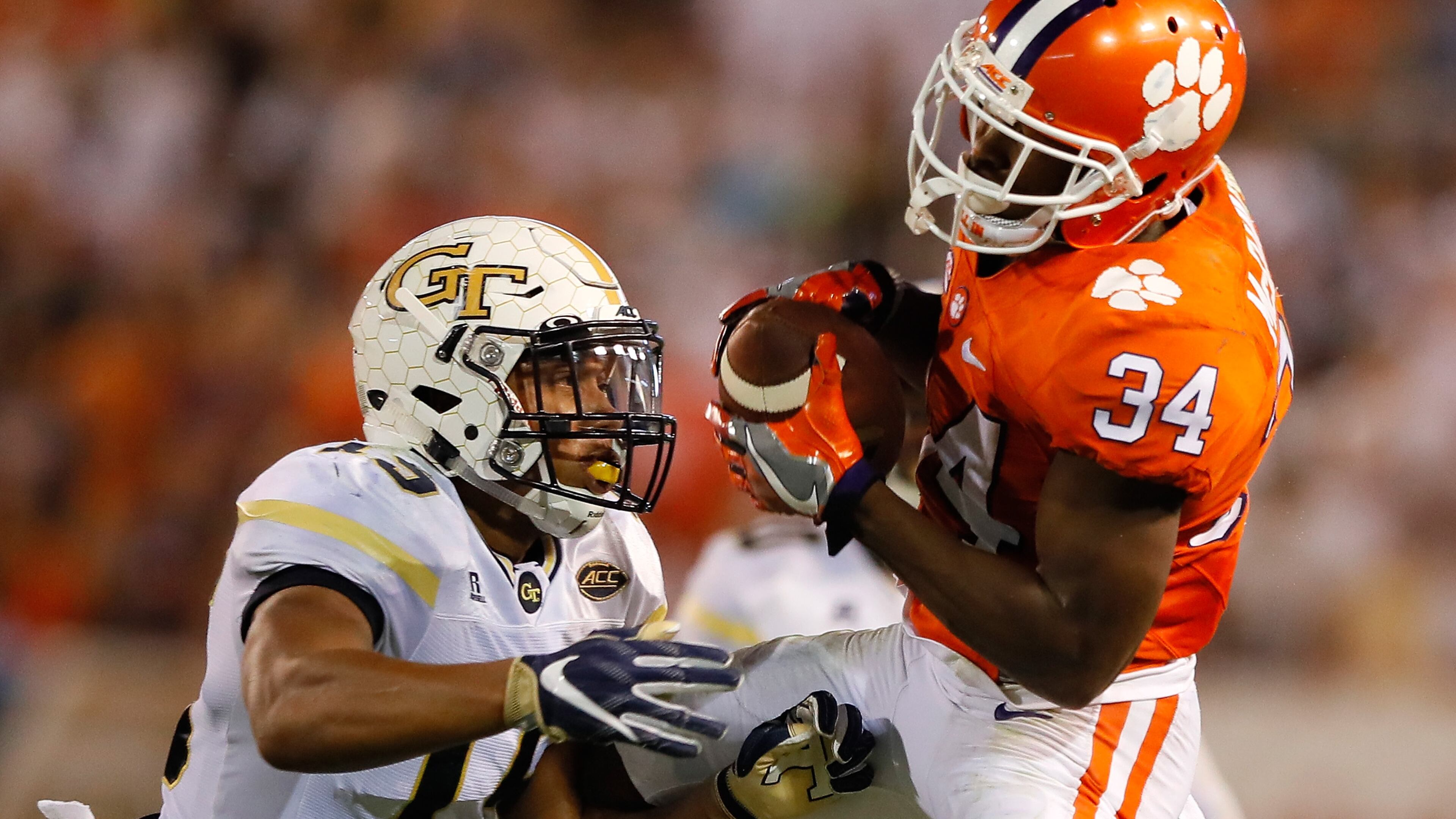 ATLANTA, GA - SEPTEMBER 22: Ray-Ray McCloud #34 of the Clemson Tigers pulls in this reception against A.J. Gray #15 of the Georgia Tech Yellow Jackets at Bobby Dodd Stadium on September 22, 2016 in Atlanta, Georgia. (Photo by Kevin C. Cox/Getty Images)