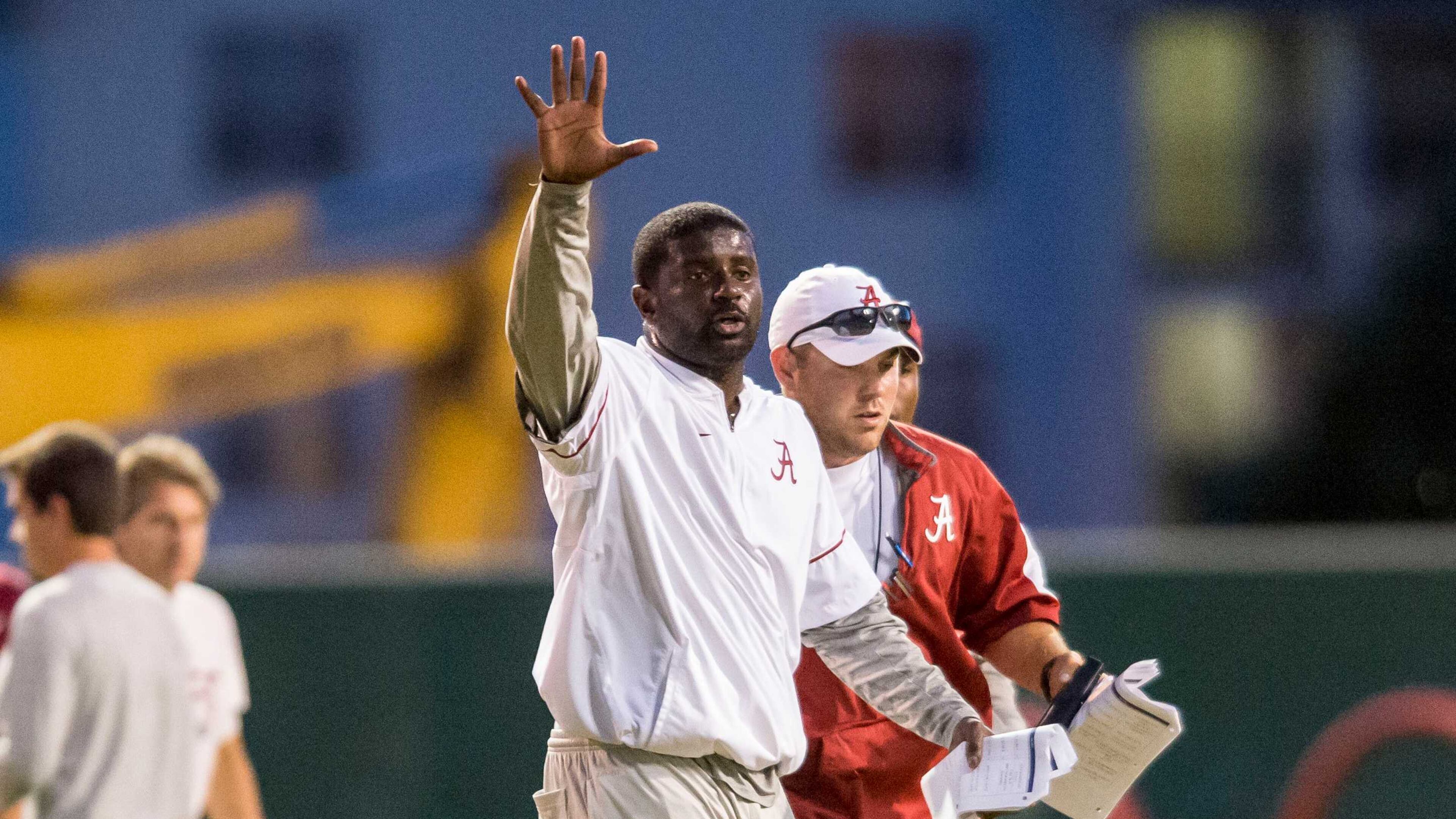 Derrick Ansley (middle) has had two coaching stints at Alabama. (Vasha Hunt/AL.com via AP)