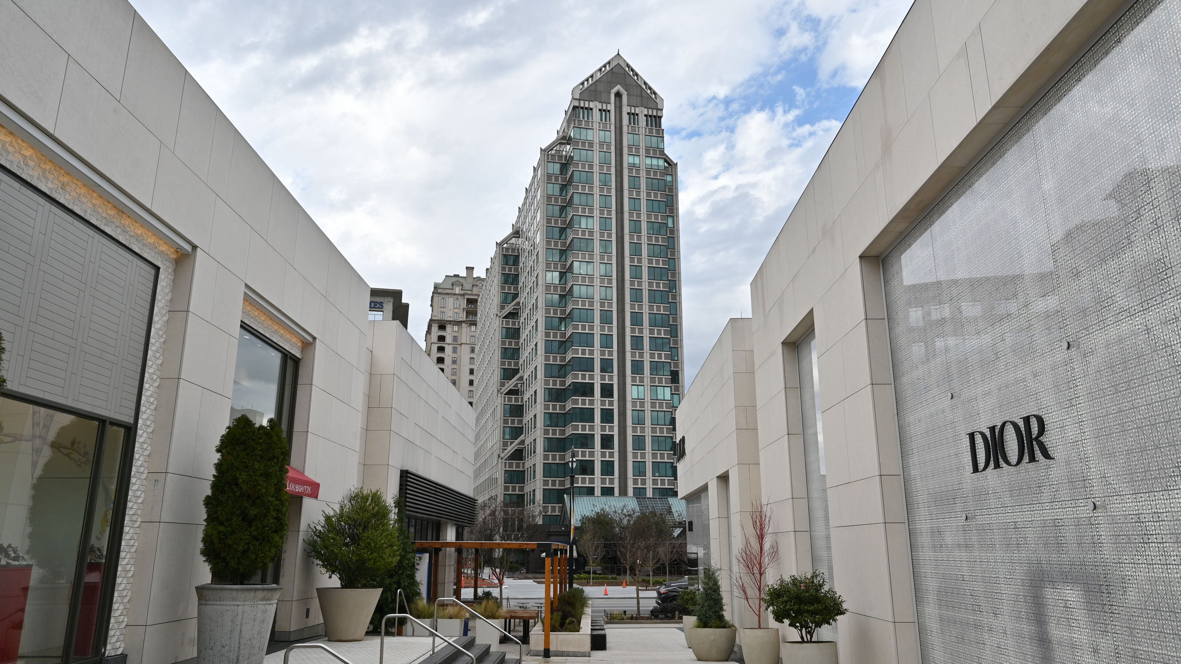 Buckhead is known for its wooded neighborhoods and high-end shopping options like the luxury retailers at Buckhead Village. (Hyosub Shin / Hyosub.Shin@ajc.com)