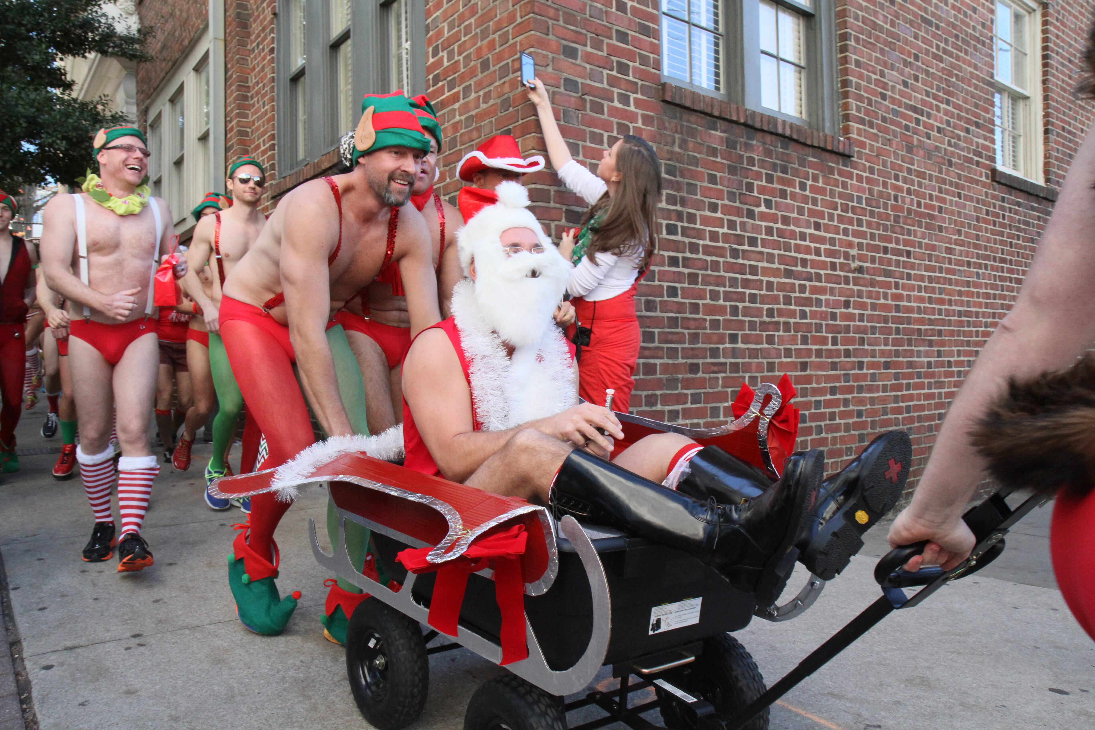 Here are some more photos from the Santa Speedo Run.