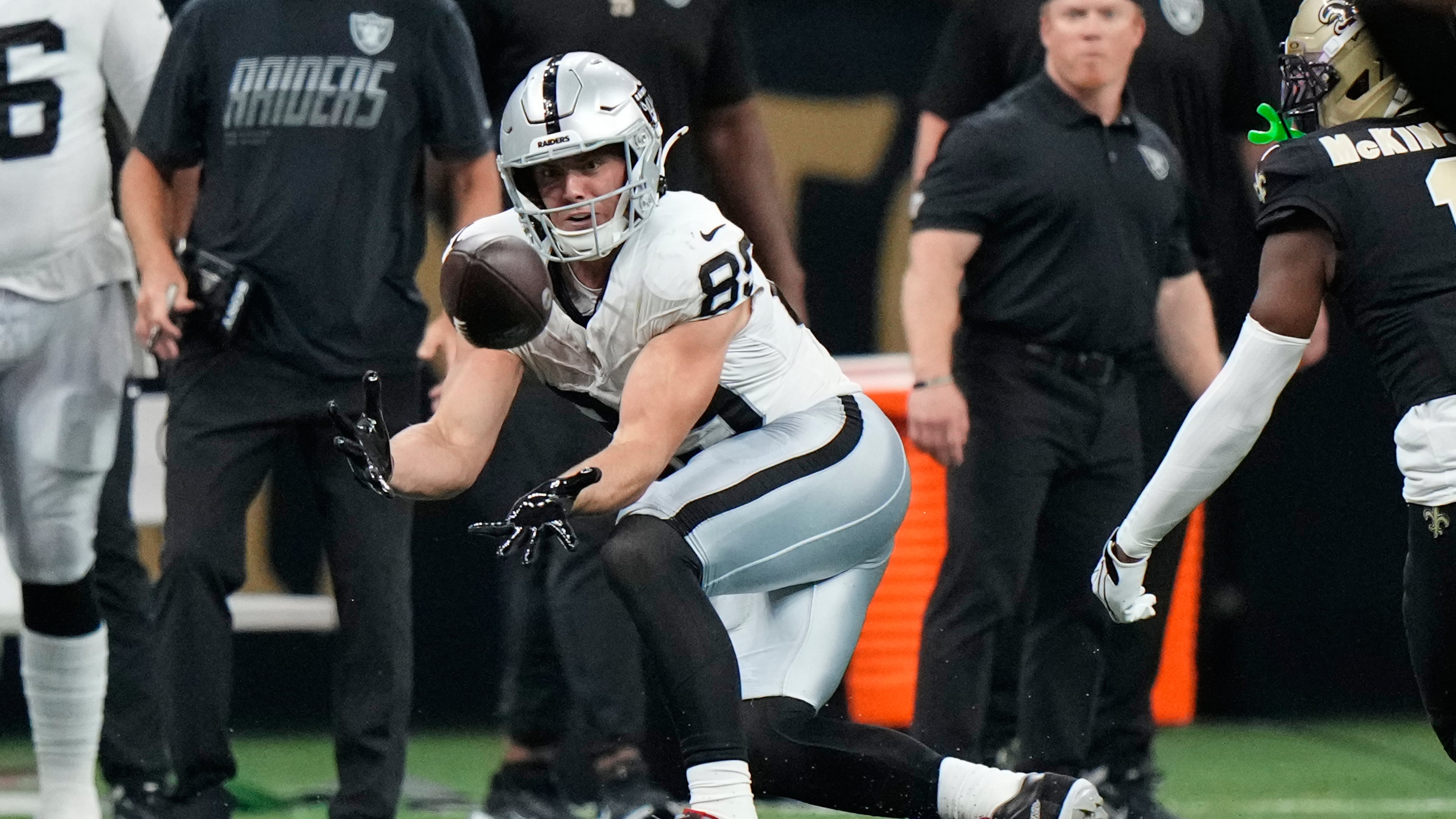 Las Vegas Raiders tight end Brock Bowers catches a pass during the second half of an NFL football game against the New Orleans Saints in New Orleans, Sunday, Sept. 27, 2026. (AP Photo/Gerald Herbert)