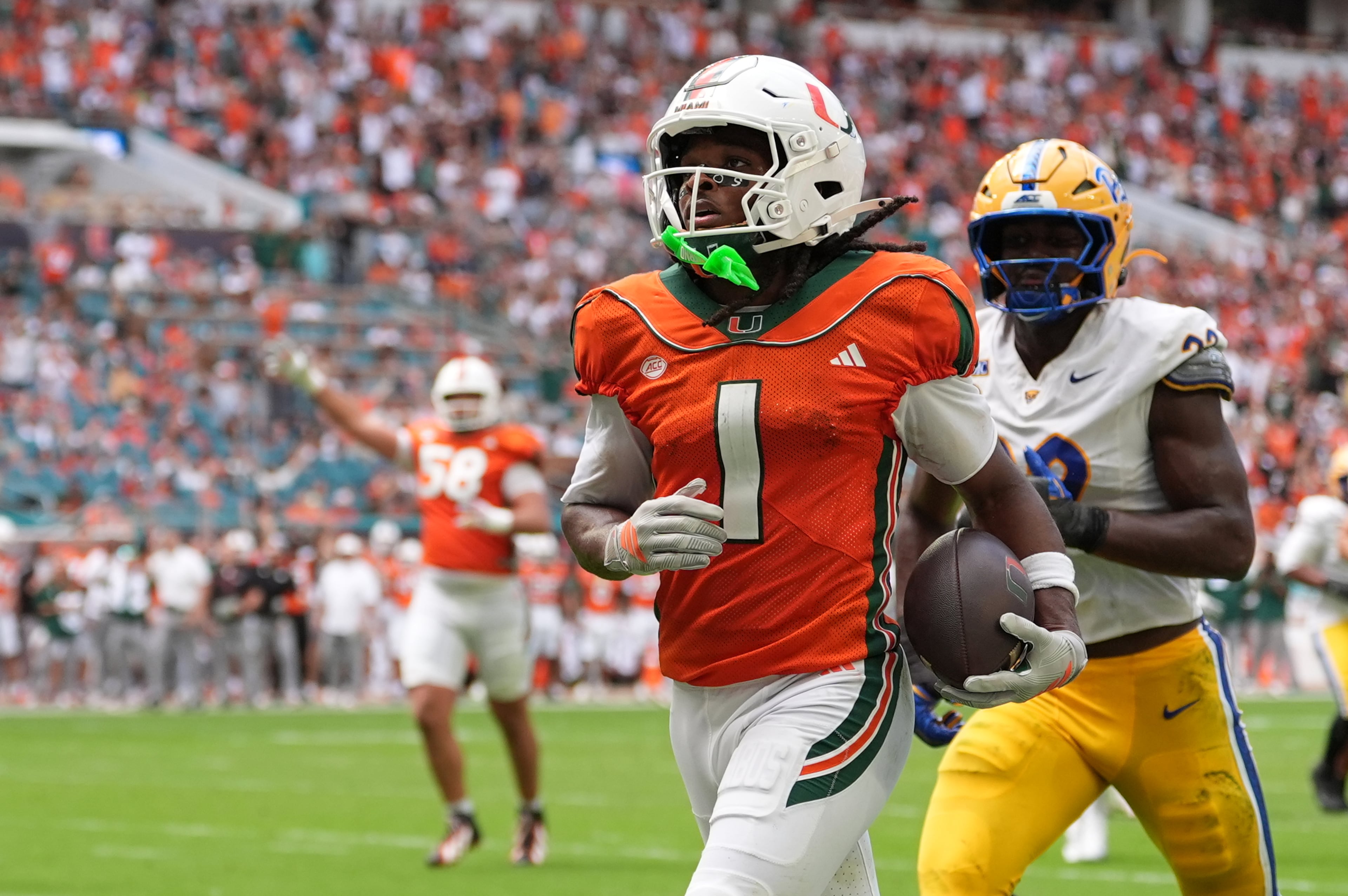 Pittsburgh Miami Football Malachi Toney