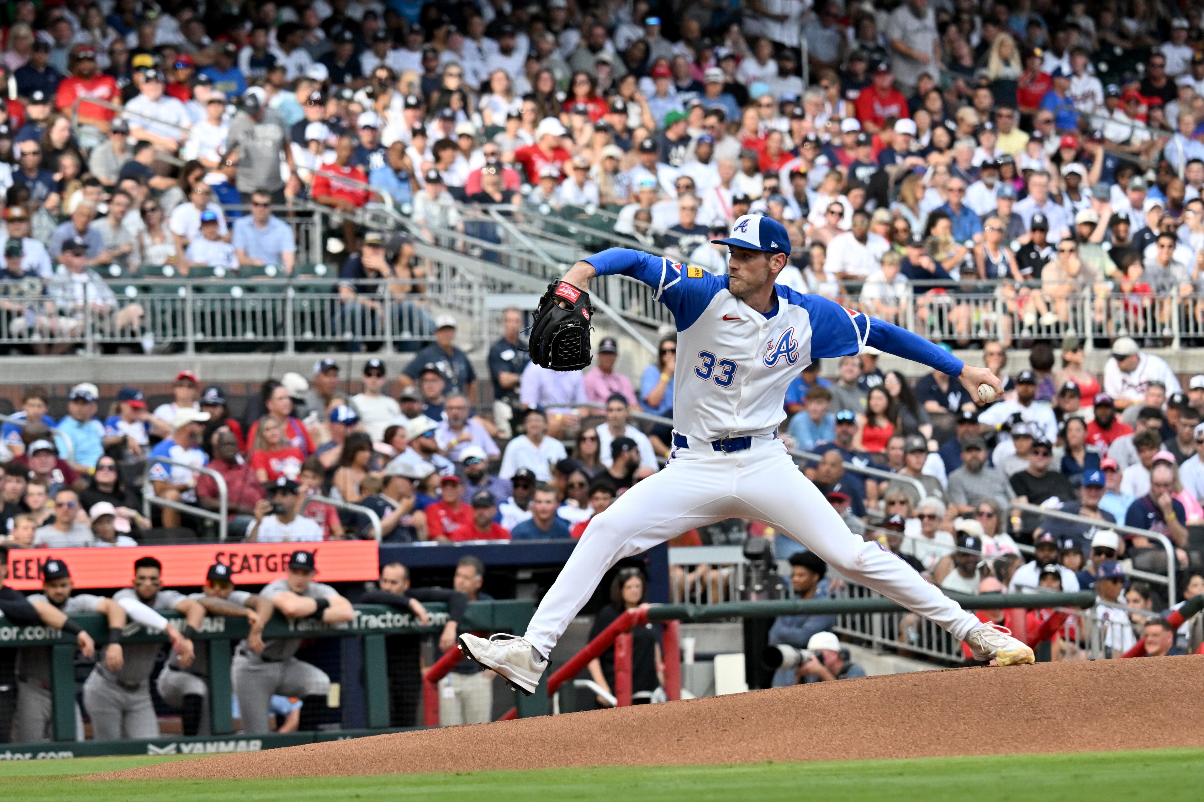 Atlanta Braves pitcher Joey Wentz (33) throws a pitch against New York Yankees during the first inning of a baseball game at Truist Park, Saturday, July 19, 2025, in Atlanta. (Hyosub Shin / AJC)