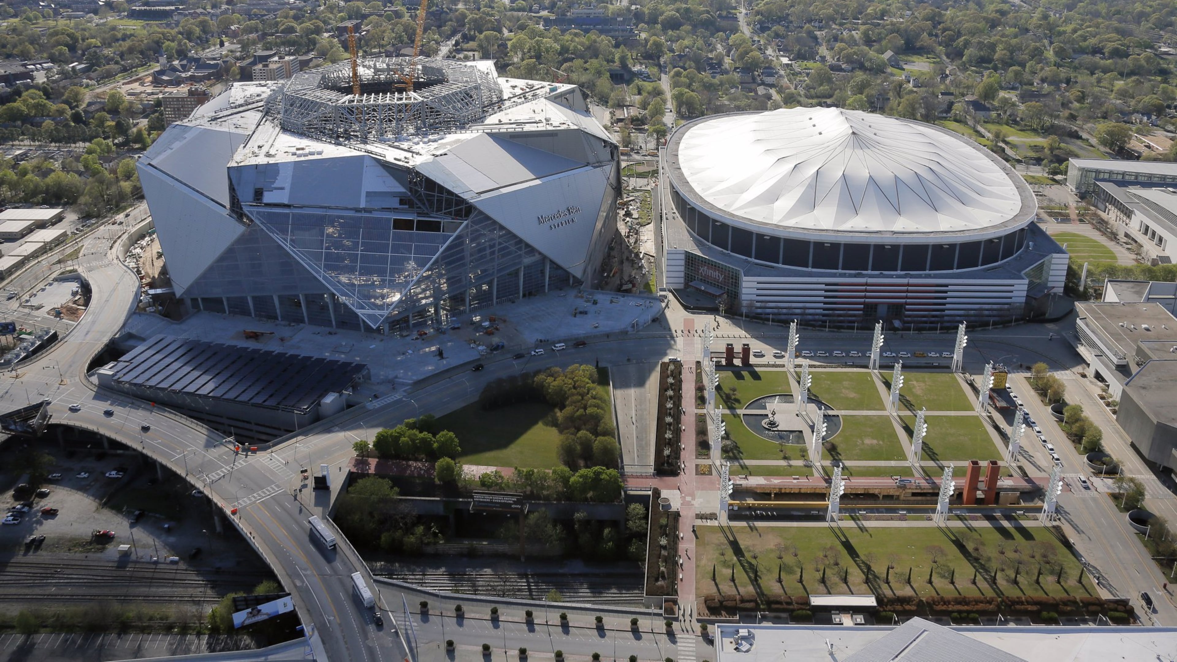Mercedes Benz Stadium is under construction next to the Georgia Dome. Aerial photos shot on March 31. BOB ANDRES /BANDRES@AJC.COM