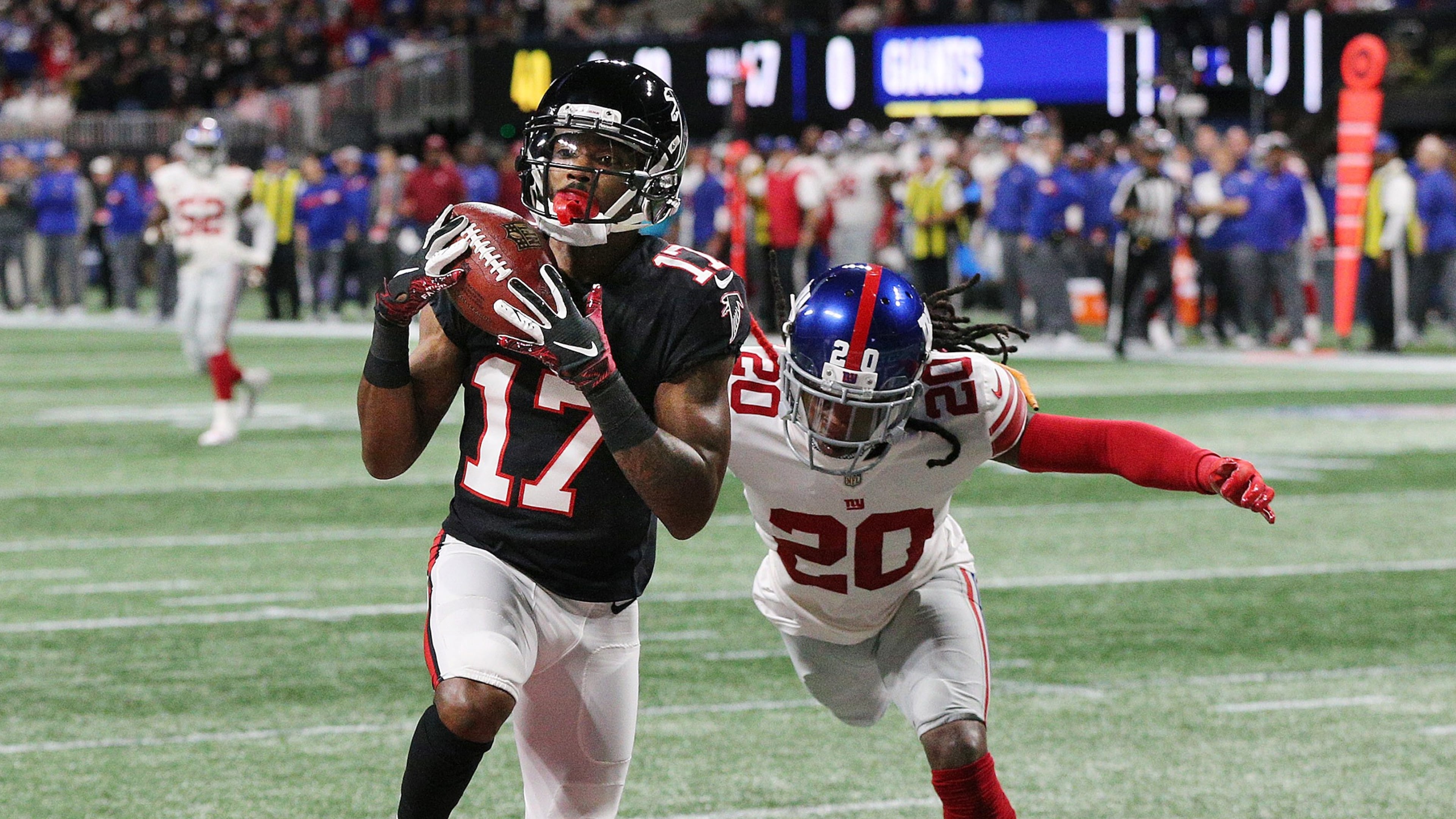 October 22, 2018 Atlanta: Atlanta Falcons wide receiver Marvin Hall catches a touchdown pass past New York Giants cornerback Janoris Jenkins for a 7-0 lead during the second quarter in a NFL football game on Monday, Oct 22, 2018, in Atlanta. Curtis Compton/ccompton@ajc.com