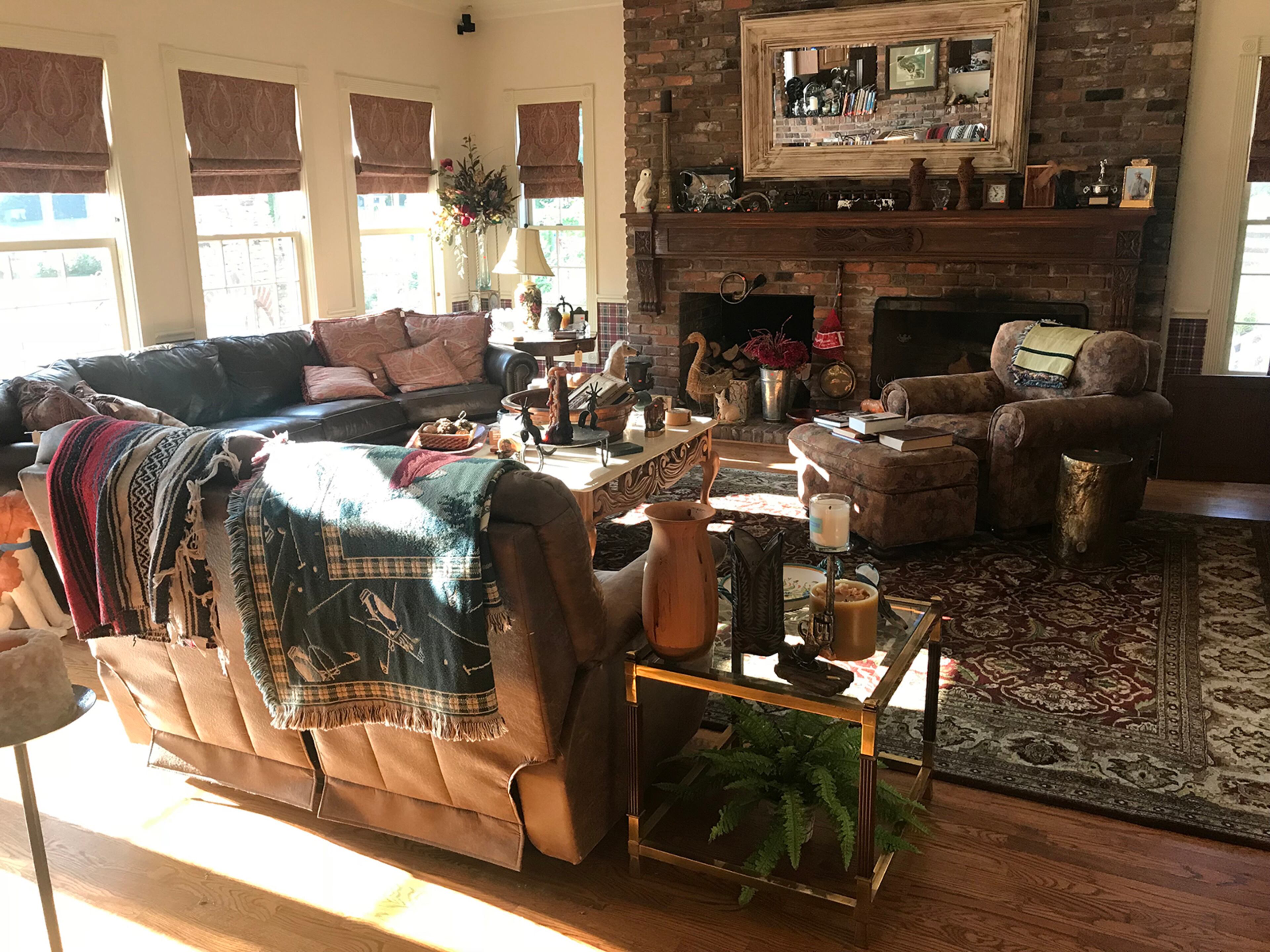 Images from the Ahlers & Ogletree Auction Gallery's auction of the Eatonton ranch belonging to Tex and Diane McIver.