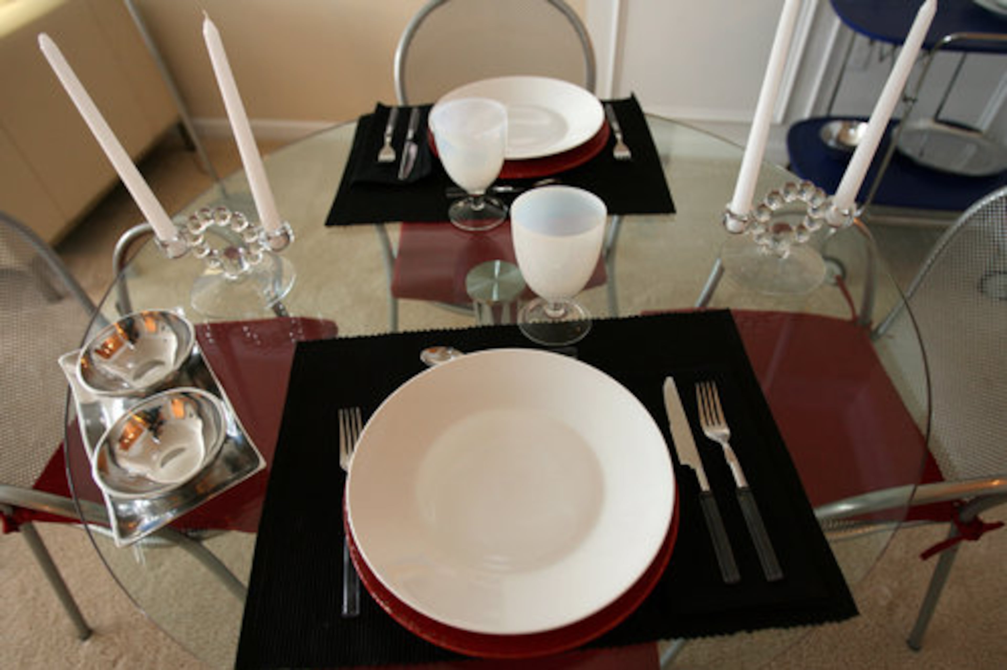 The dining room is simple yet stylish.