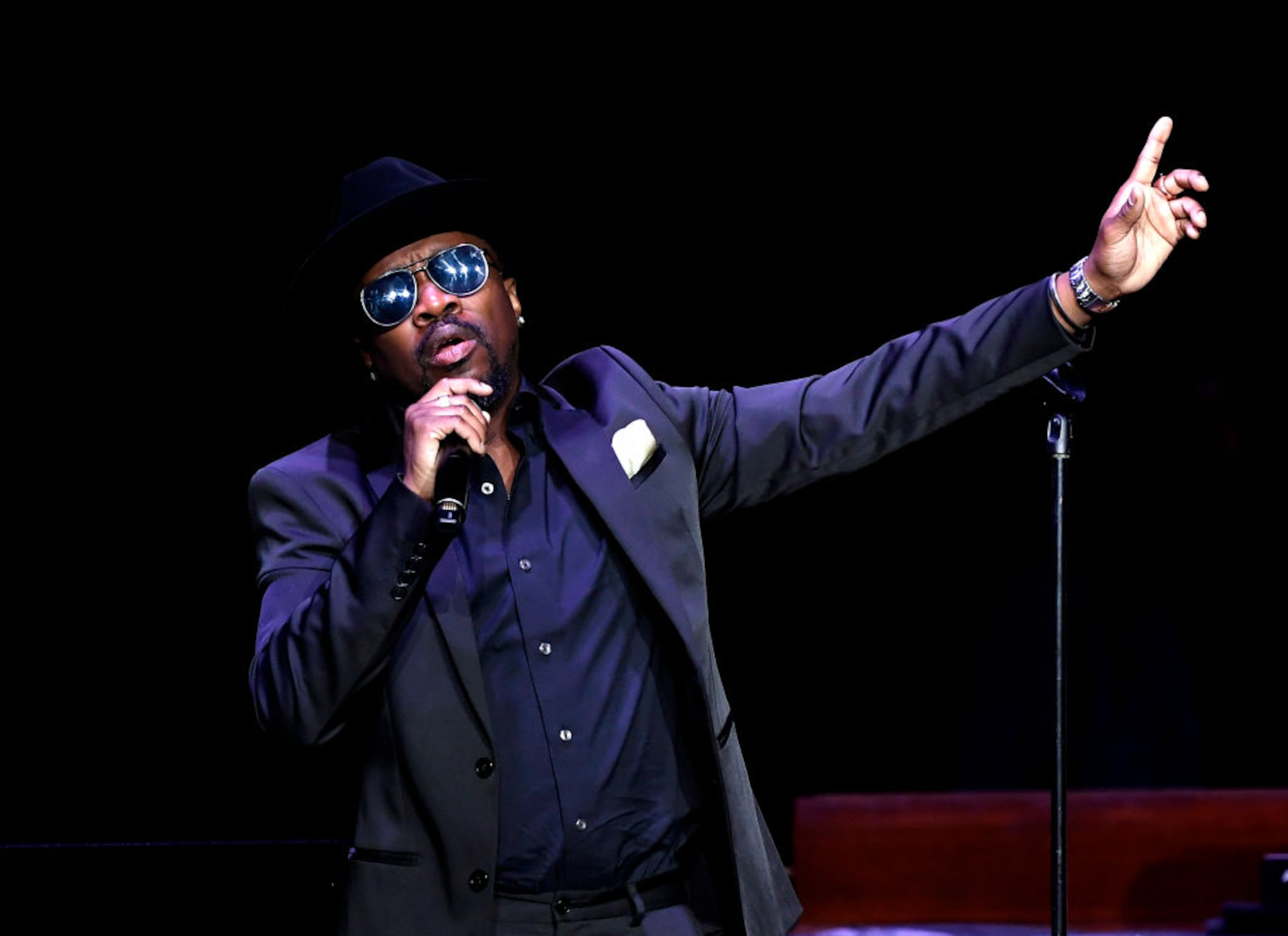 LOS ANGELES, CALIFORNIA - APRIL 11: (EDITORS NOTE: All images taken by Getty Images inside the Staples Center at Nipsey Hussle's Celebration of Life have been reviewed and approved for distribution by Atlantic Records) Anthony Hamilton performs onstage during Nipsey Hussle's Celebration of Life at STAPLES Center on April 11, 2019 in Los Angeles, California. Nipsey Hussle was shot and killed in front of his store, The Marathon Clothing, on March 31, 2019 in Los Angeles. (Photo by Kevork Djansezian/Getty Images For Atlantic Records)