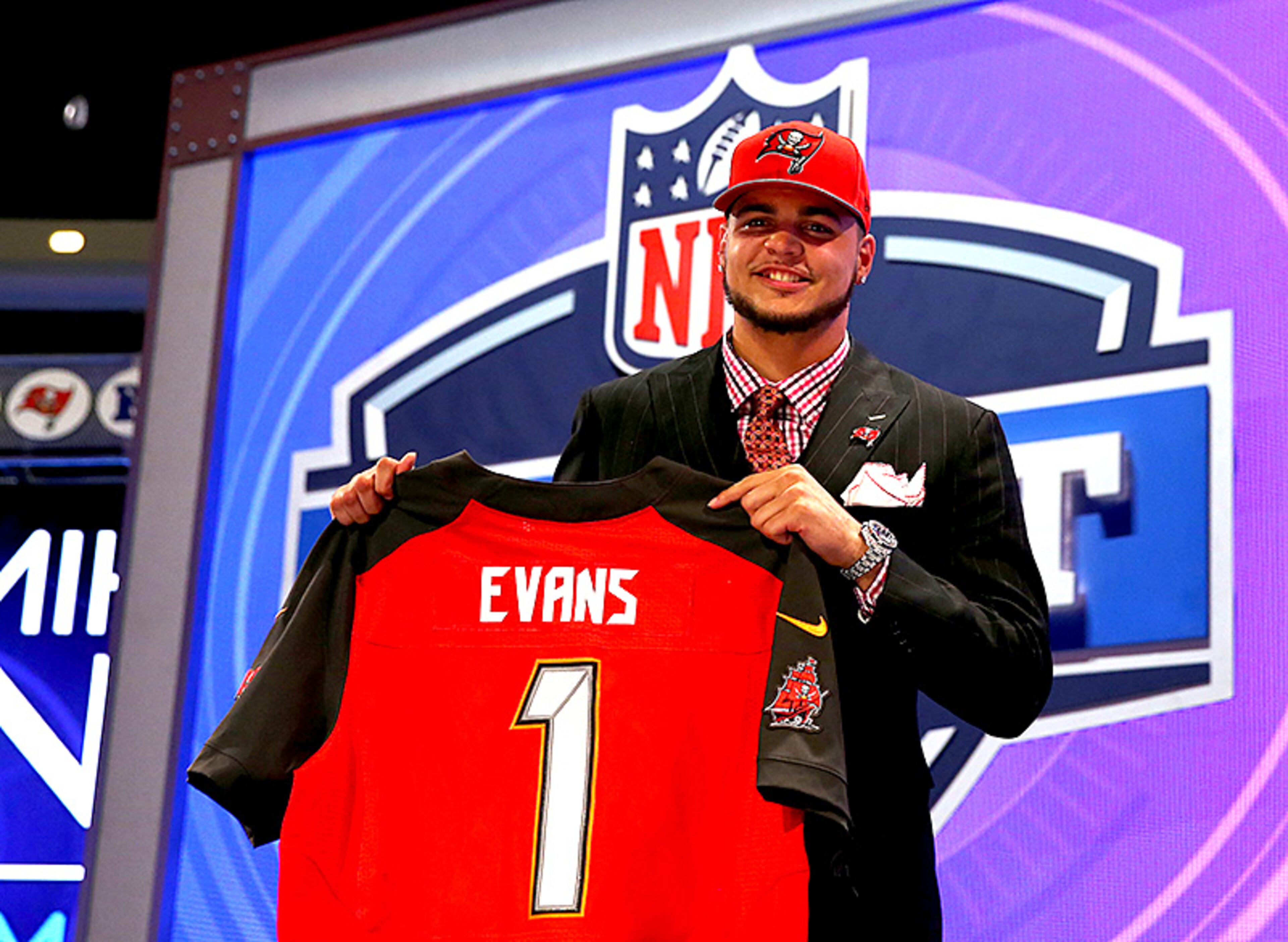 With the 7th pick in the NFL Draft, the Tampa Bay Buccaneers selected wide receiver Mike Evans, of Texas A&M. Evans' rookie contract will likely top out at $14.6 million.
