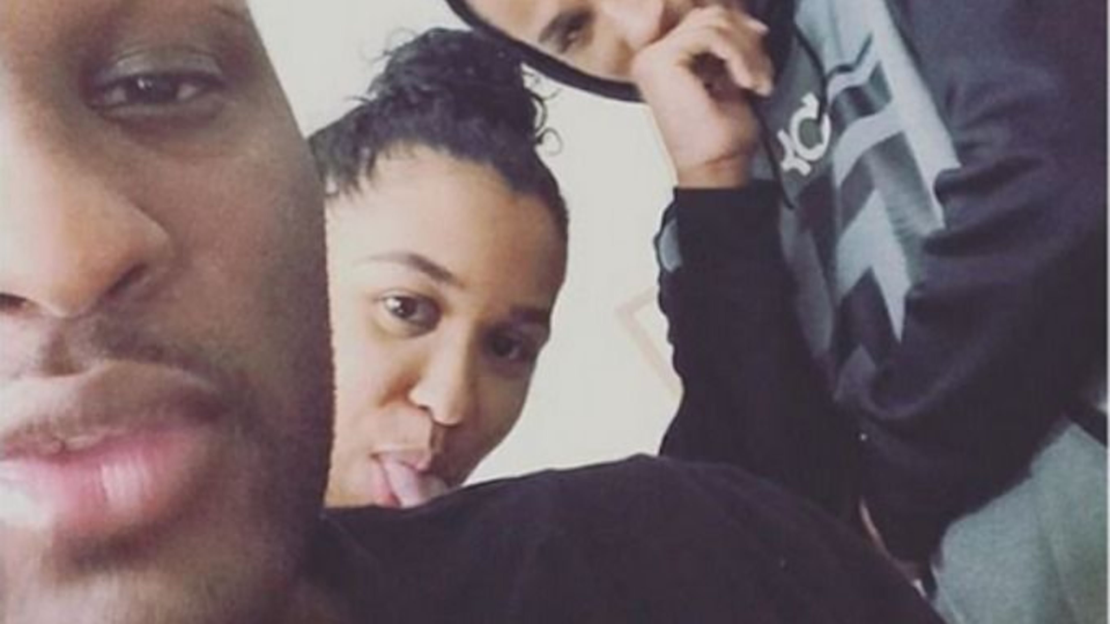 Lamar Jr. posted this nice family photo on Instagram