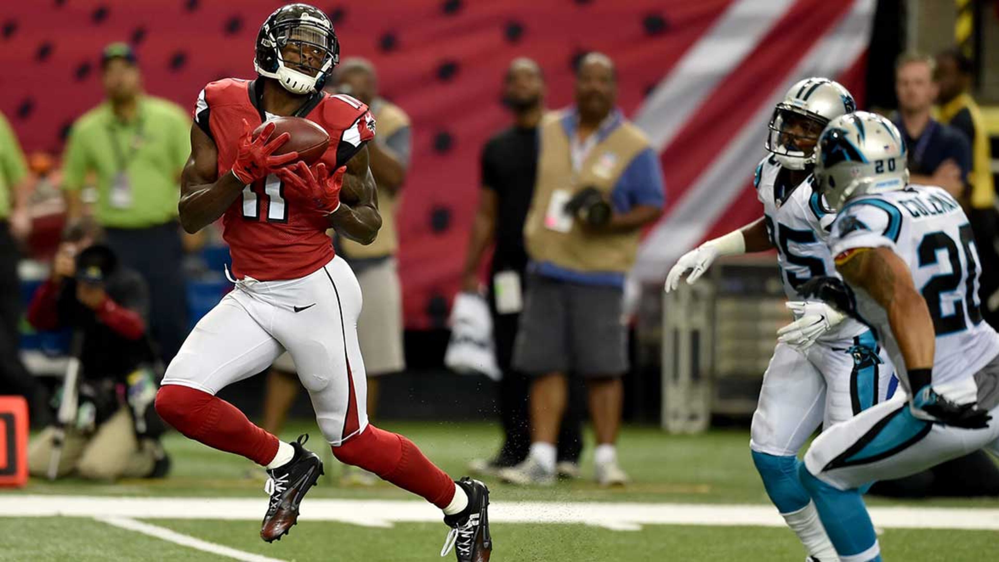 Game 4: Atlanta 48, Carolina 33 (Oct. 2) -- Julio Jones had a career-high 300 receiving yards as the Falcons won their third straight.