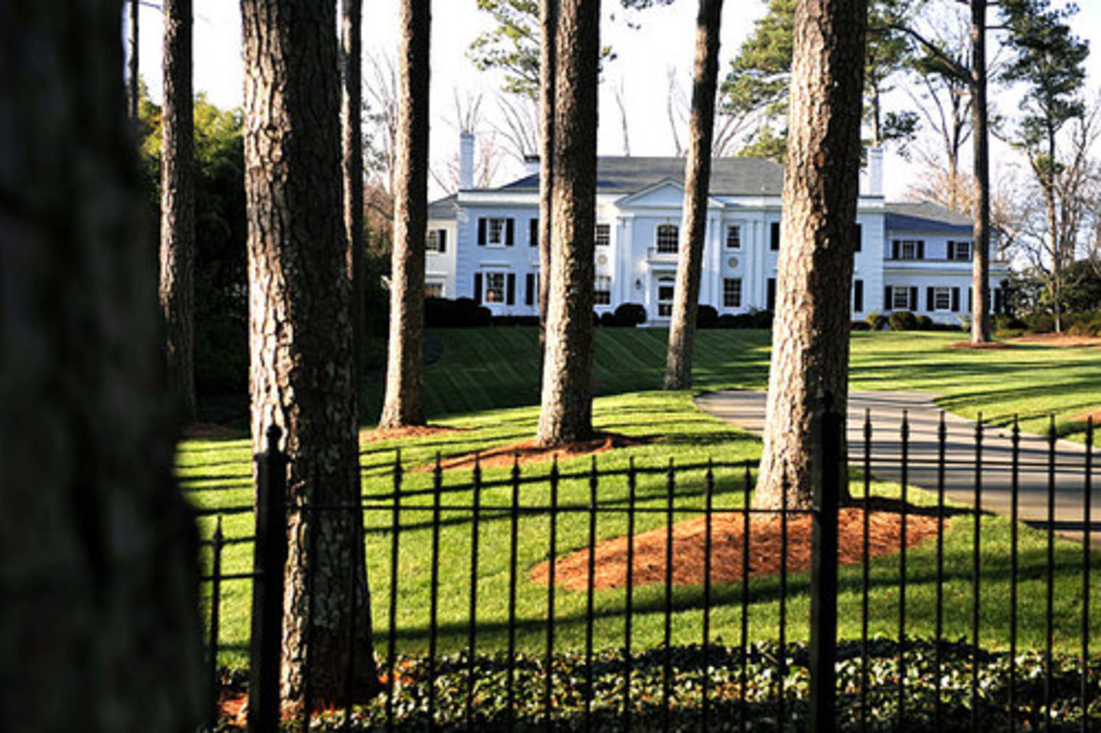 Windcrofte and the home owned by renowned Atlanta architect Henri Jova share a thread of Atlanta history and are both up for sale. This is Windcrofte, the Buckhead home of businessman and former gubernatorial candidate Guy Millner. It's available because Millner and wife Ginny are ready to downsize.