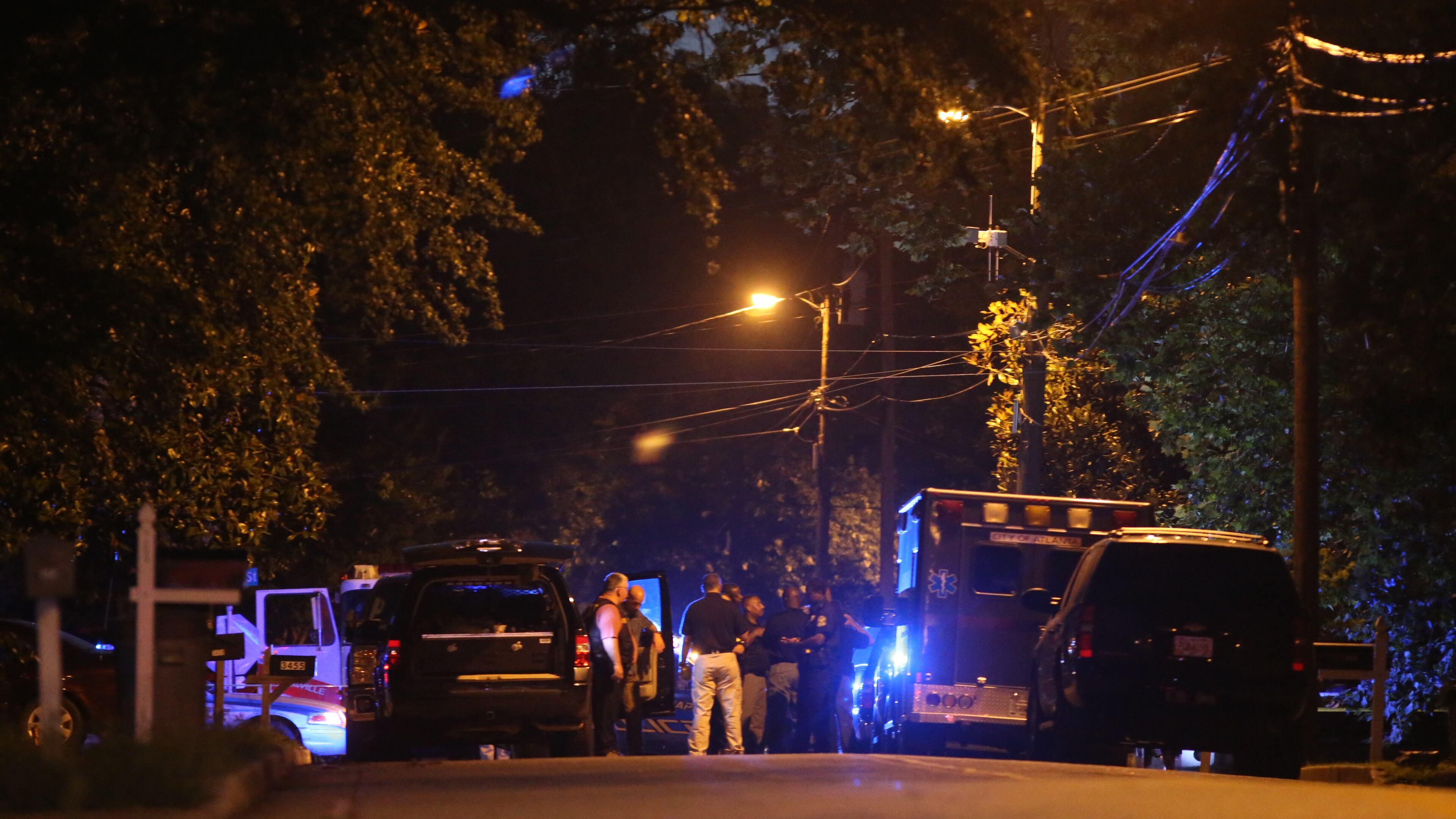Authorities searched the Hapeville home of Allen Mason around 7 p.m. Wednesday after his son was detained for allegedly trespassing at a warehouse. (Ben Gray/bgray@ajc.com)