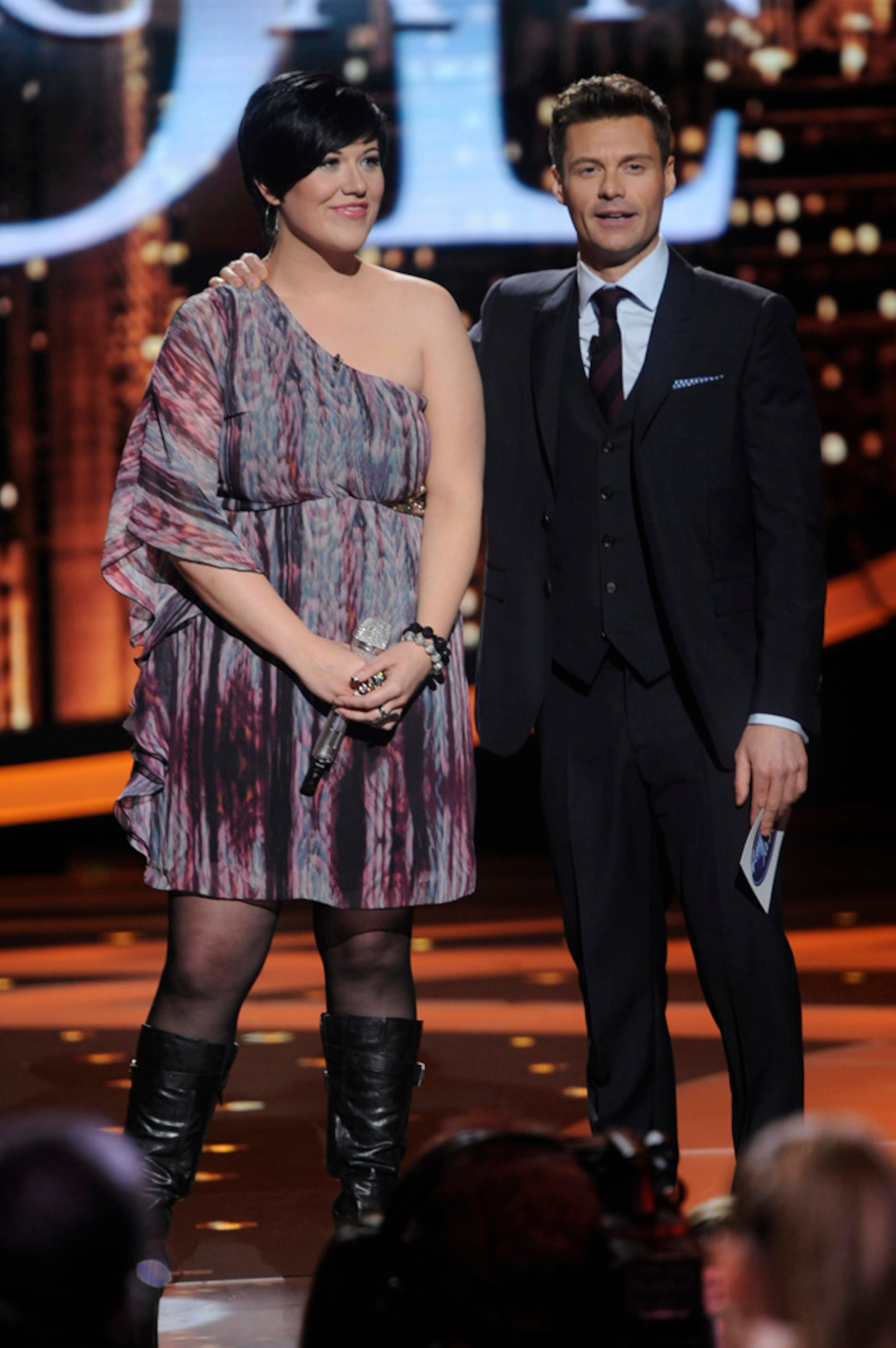 AMERICAN IDOL: Erika Van Pelt (L) is eliminated on AMERICAN IDOL airing Thursday, March 22 (8:00-9:00 PM ET/PT) on FOX. Also Pictured: Ryan Seacrest (R).CR: Michael Becker / FOX.