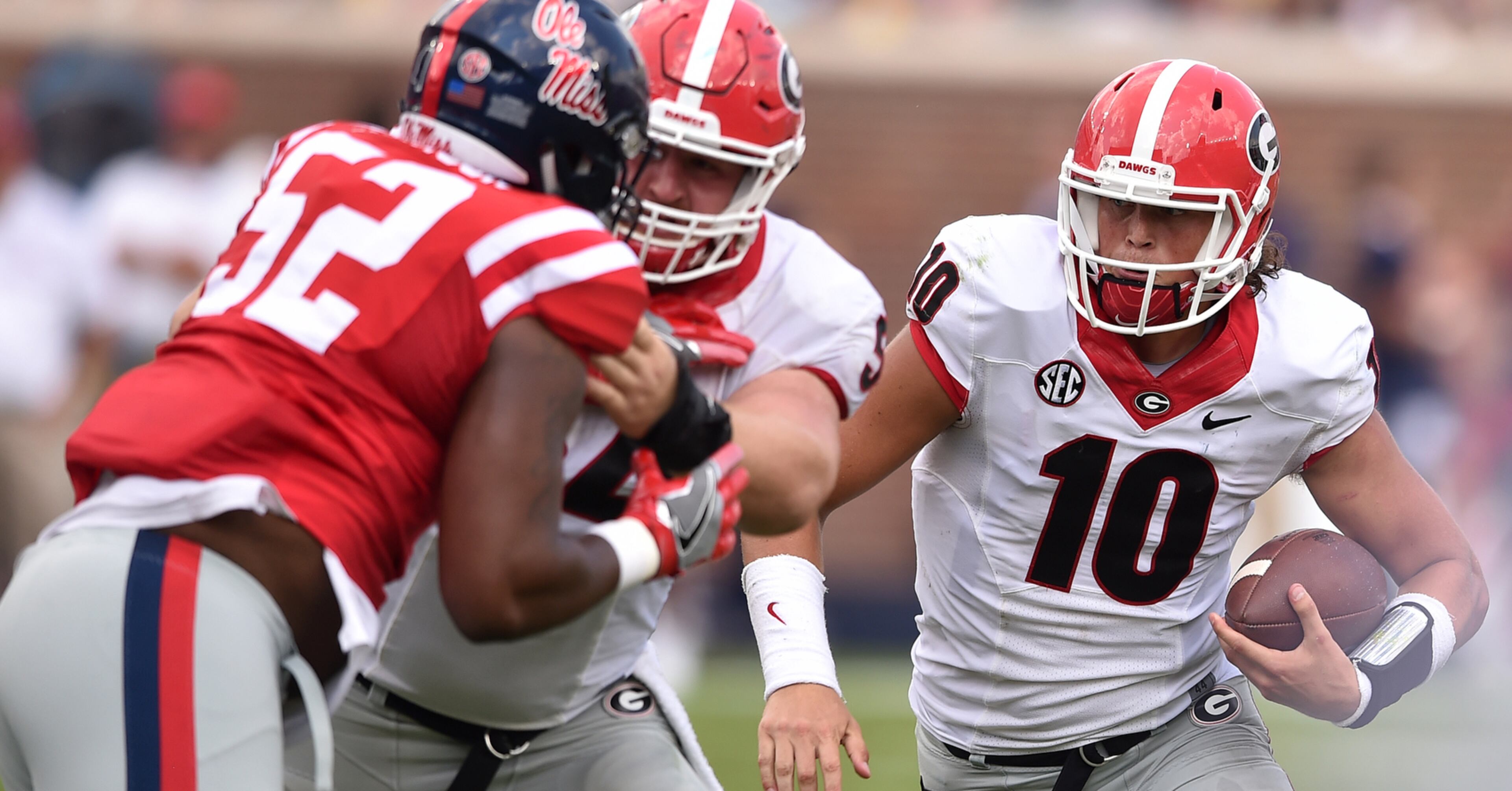 September 24, 2016 Oxford, Miss: Georgia Bulldogs quarterback Jacob Eason was 16-36 with 137 yards passing against Ole Miss in Oxford Saturday September 24, 2016. BRANT SANDERLIN/BSANDERLIN@AJC.COM