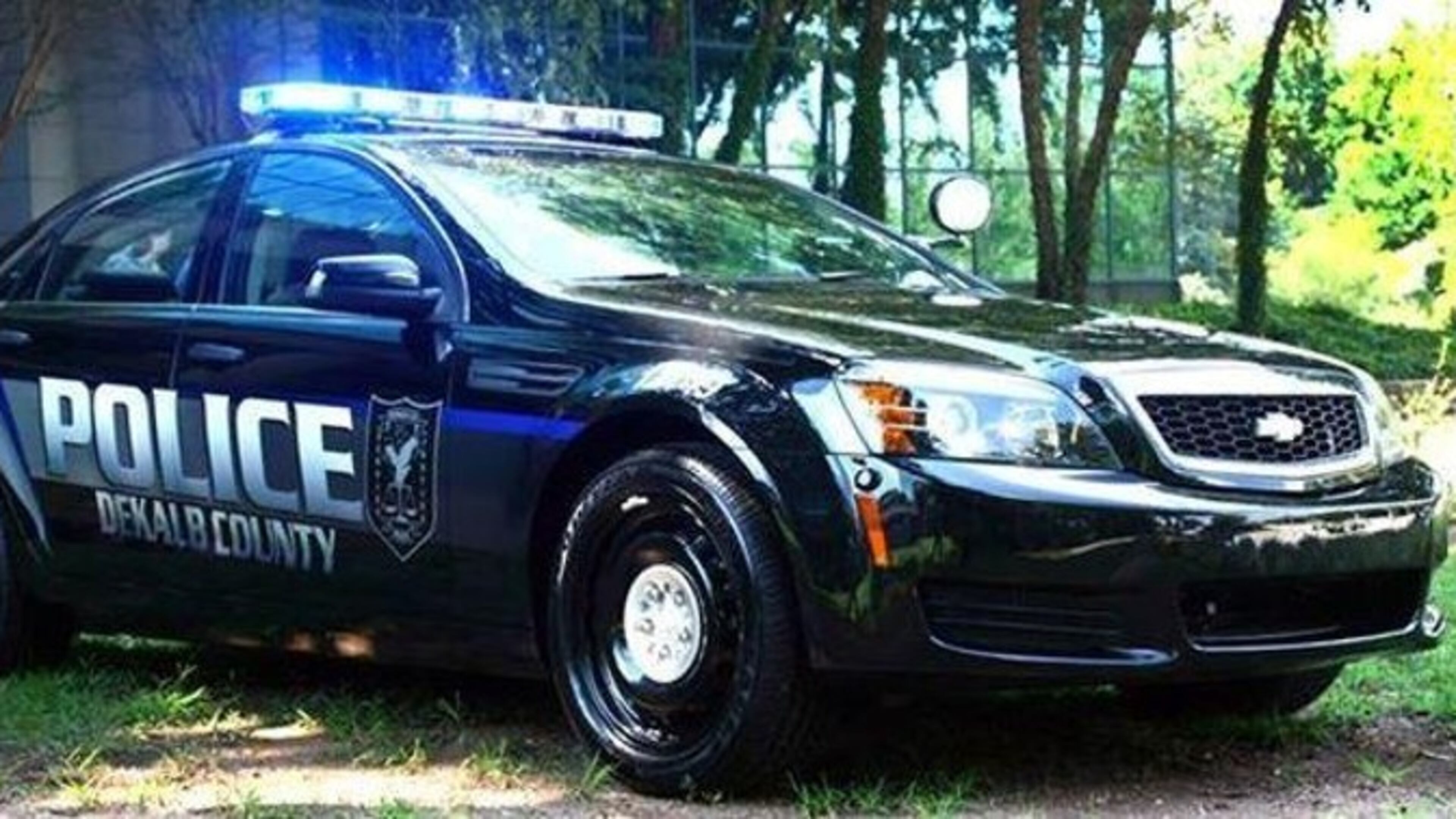 A man was seriously injured in a shooting on I-285 in DeKalb County early Thursday morning.