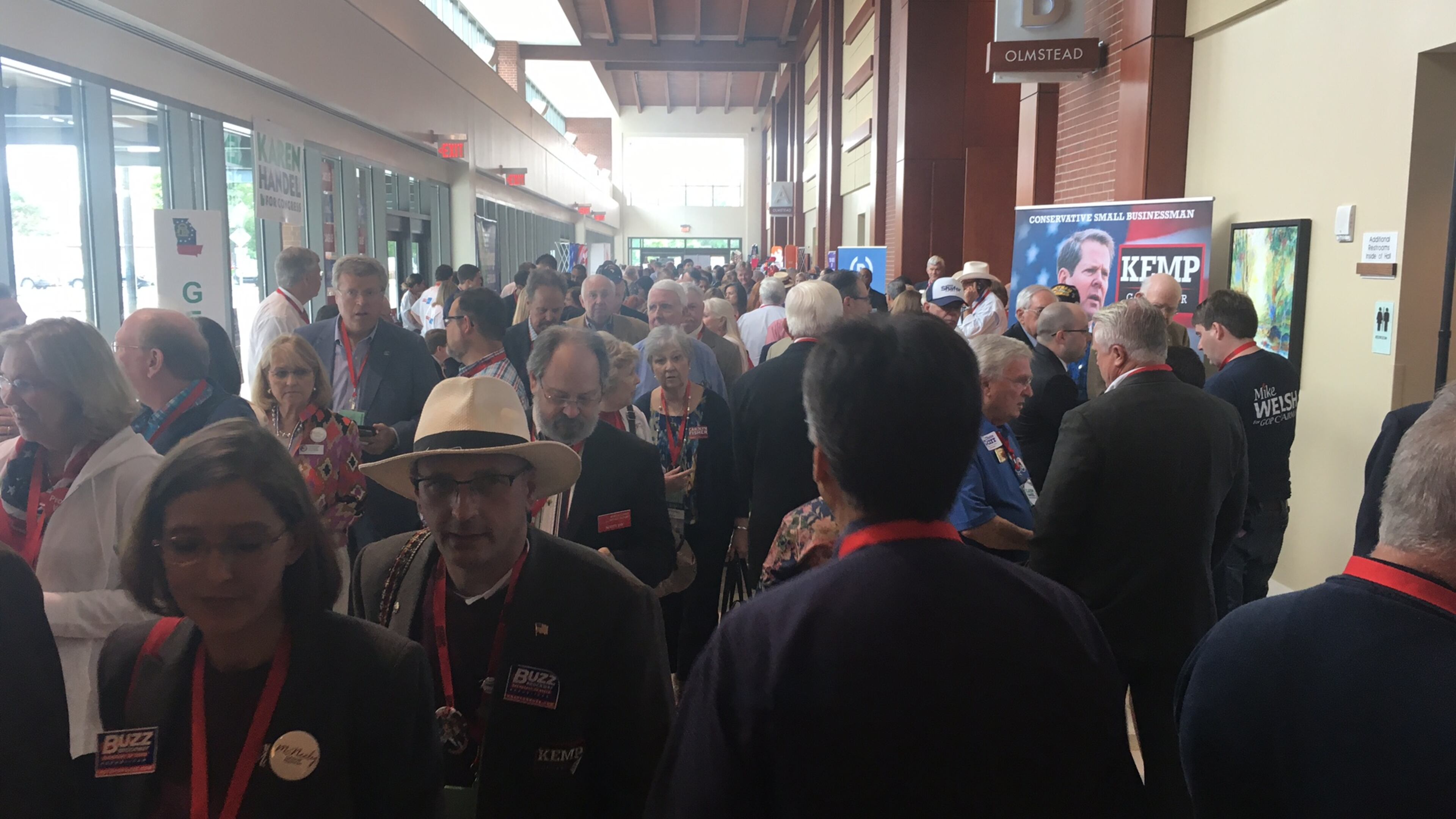 Delegates gather at the Georgia GOP meeting. Greg Bluestein/AJC