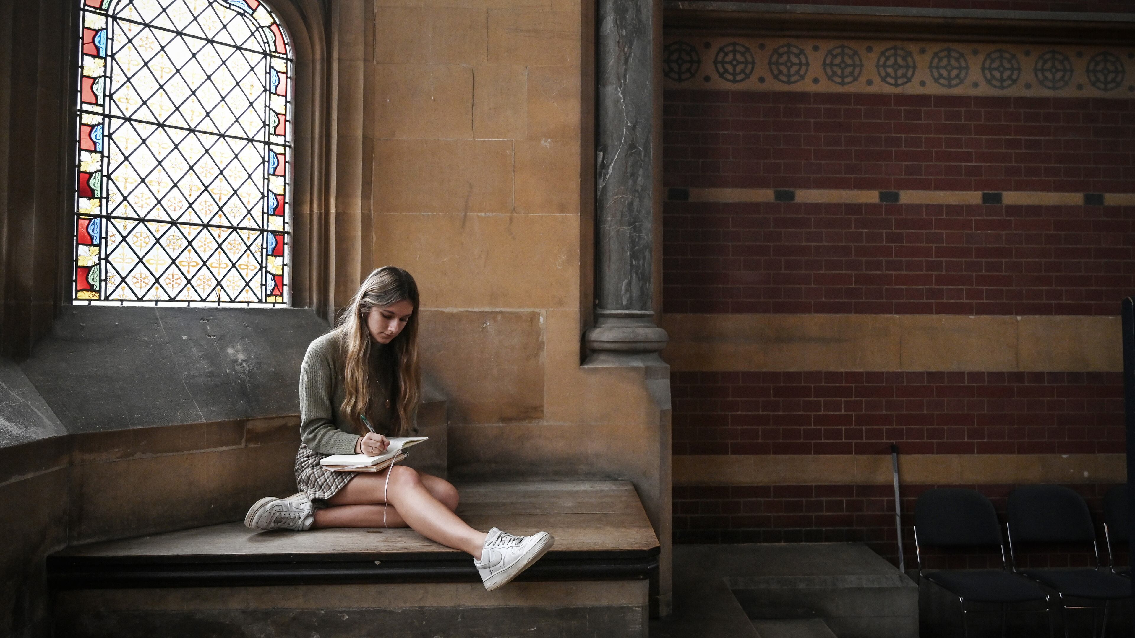 A new book says rereading material or textbooks is not as effective a studying approach as testing yourself on how well you can remember the material. (Mary Turner/The New York Times)