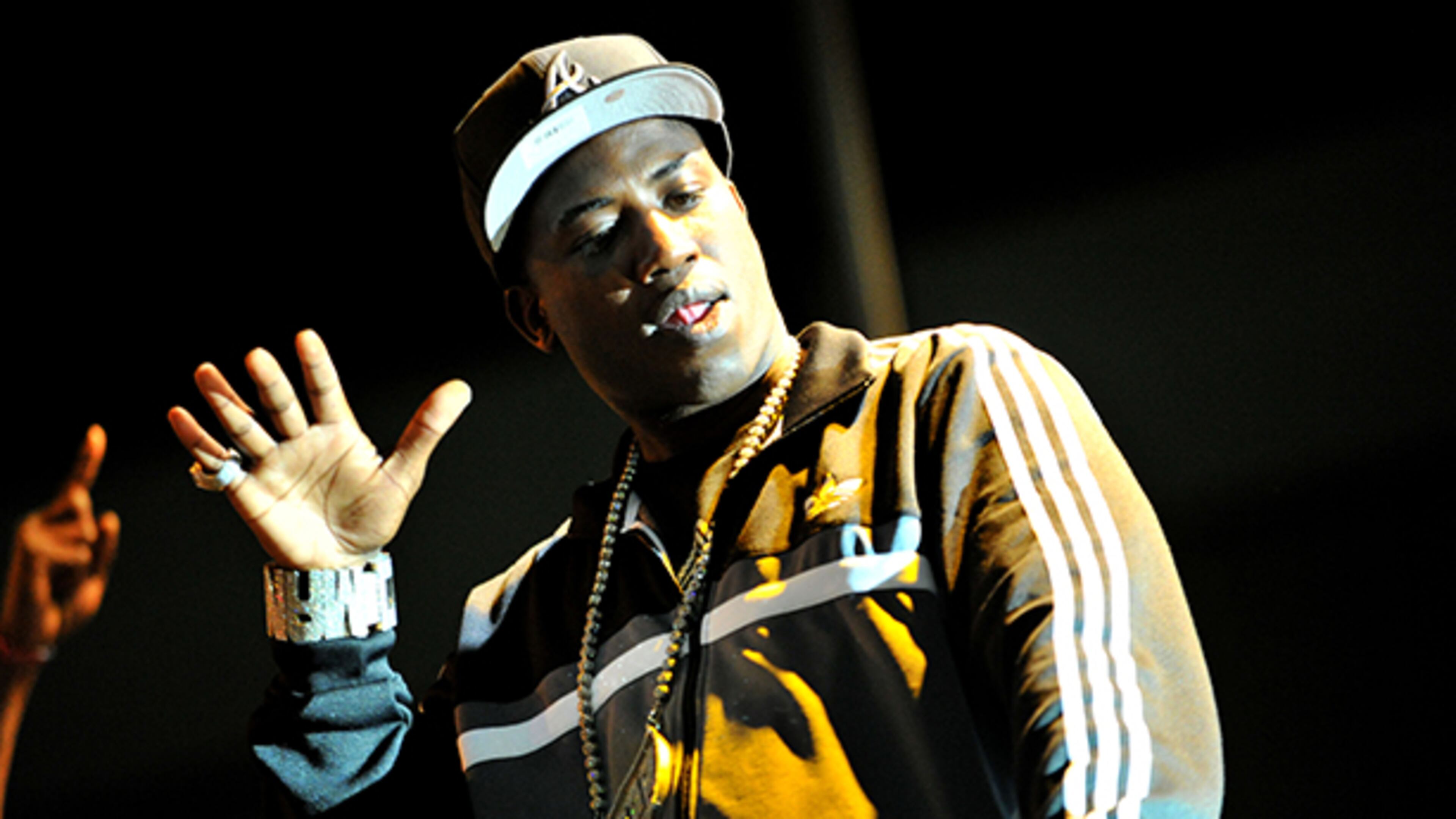 101123 Atlanta : Gucci Mane performs during the 4th Annual Thanksgiving Carnival with Atlanta music producer, Polow da Don at Greenbriar Mall in Southwest Atlanta on Tuesday, Nov. 23, 2010. Hosted by Big Boi and Ludacris, this annual community event will mark yet another free celebration for the entire family. Hyosub Shin hshin@ajc.com