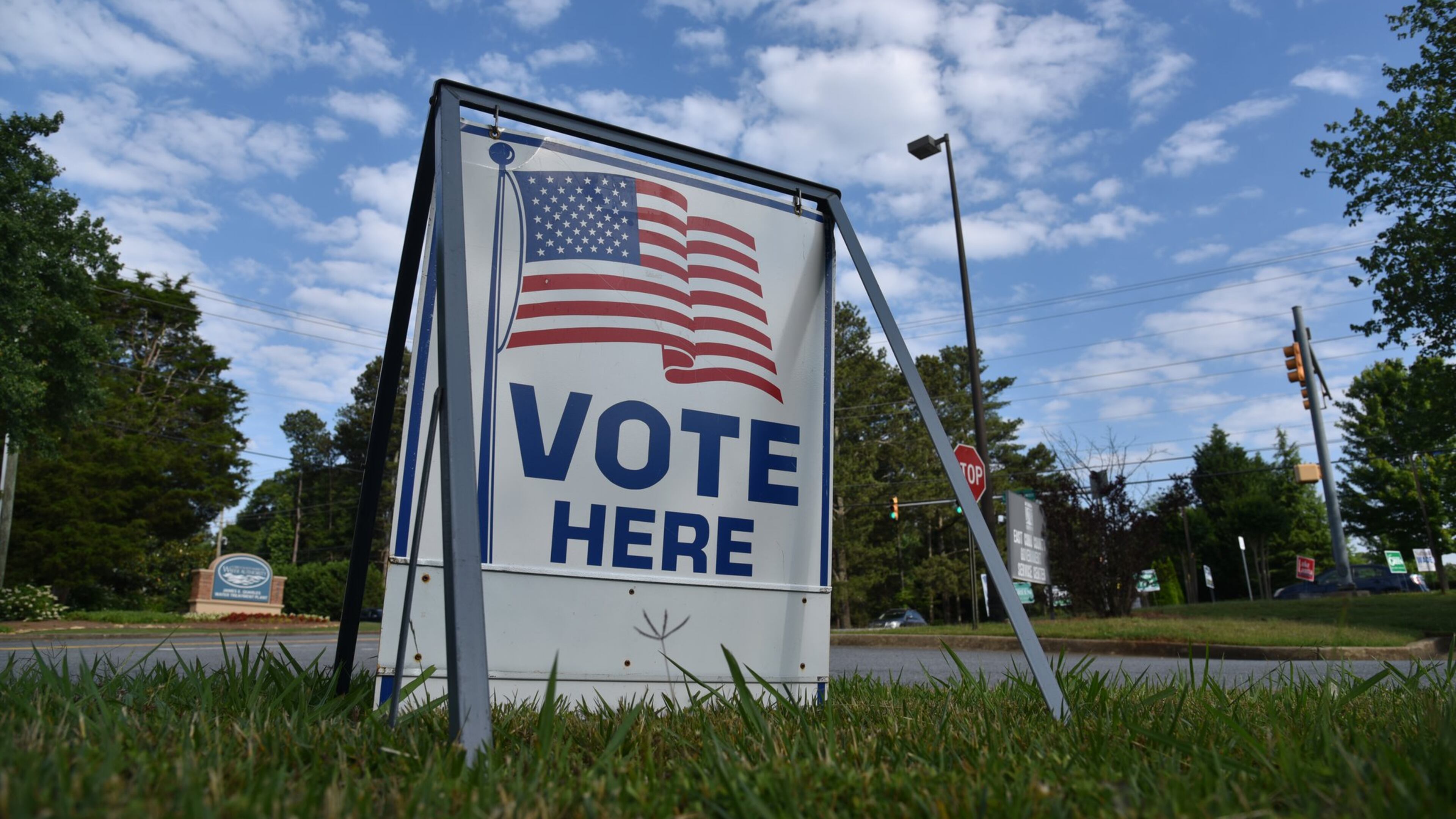 Vote here sign outside Mt. Bethel United Methodist Church in Marietta, May 24, 2016. BRANT SANDERLIN/BSANDERLIN@AJC.COM