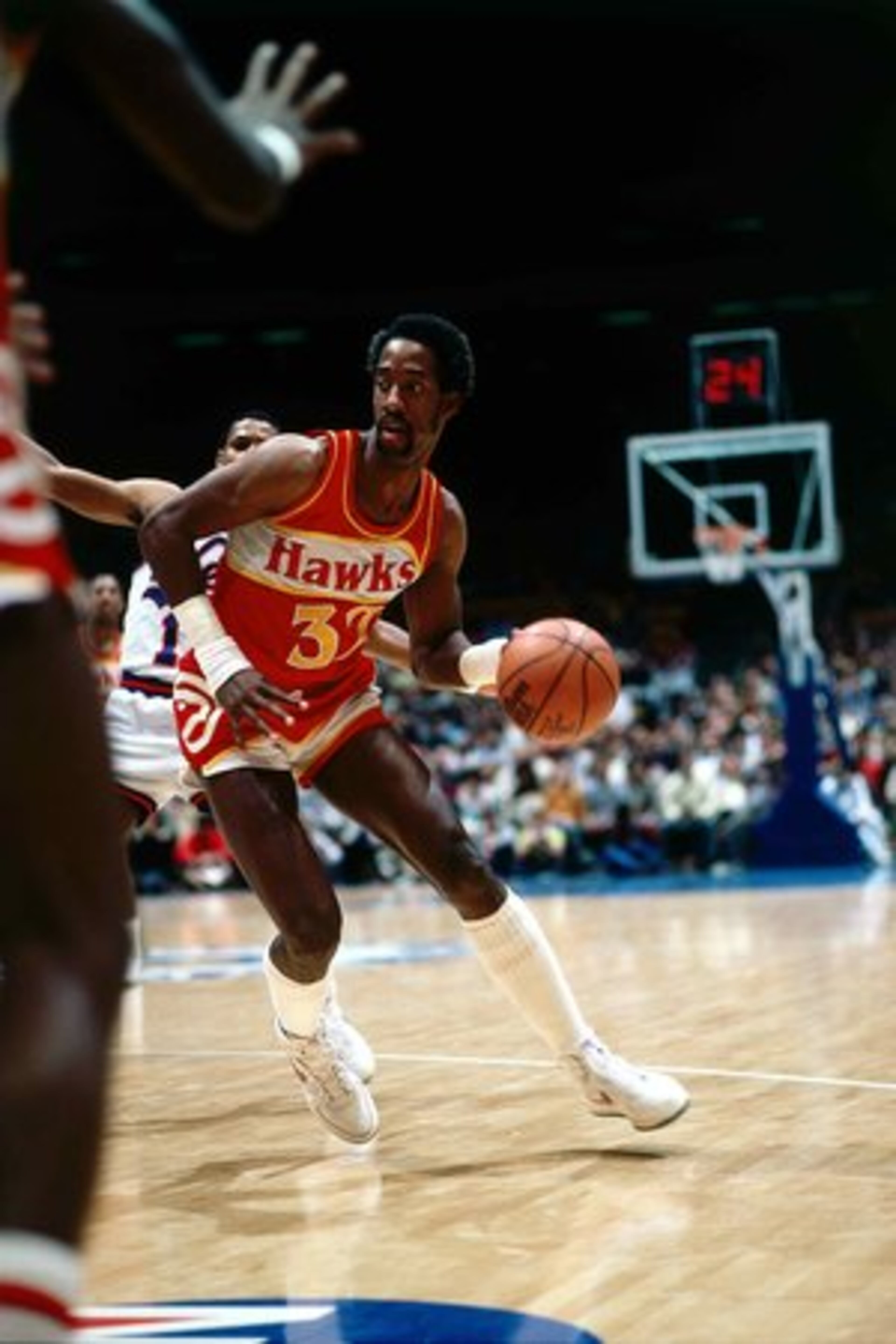 Power forward Dan Roundfield had double figure averages in points and rebounds for the Hawks in five seasons. He averaged 19 points per game in 1982-83.