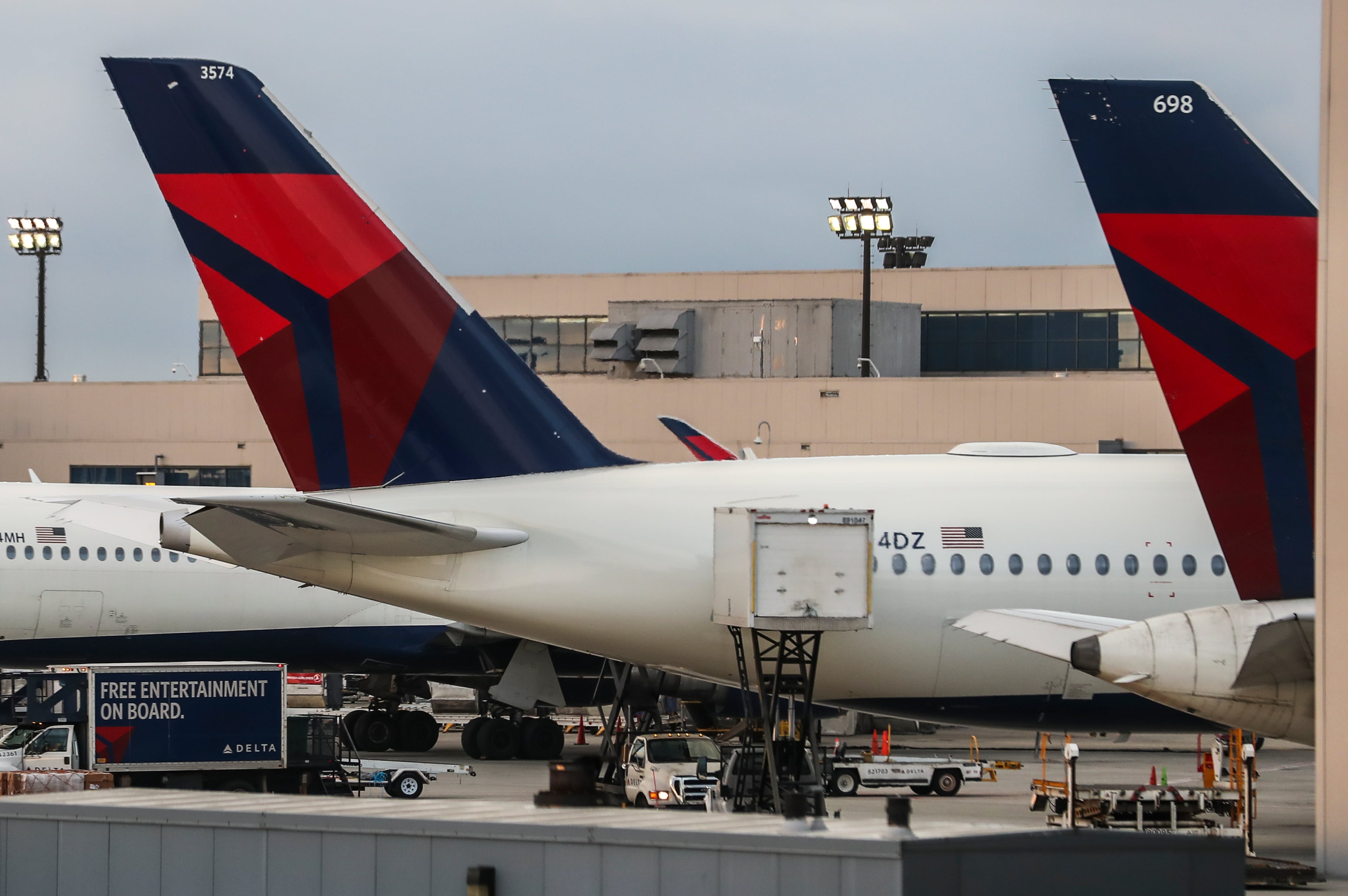 Delta Air Lines flights from Hartsfield-Jackson Atlanta International Airport that will be affected by the airline's food and beverage service changes include nonstop flights to Jacksonville, Florida, and Memphis, Tennessee. (John Spink/AJC 2023)