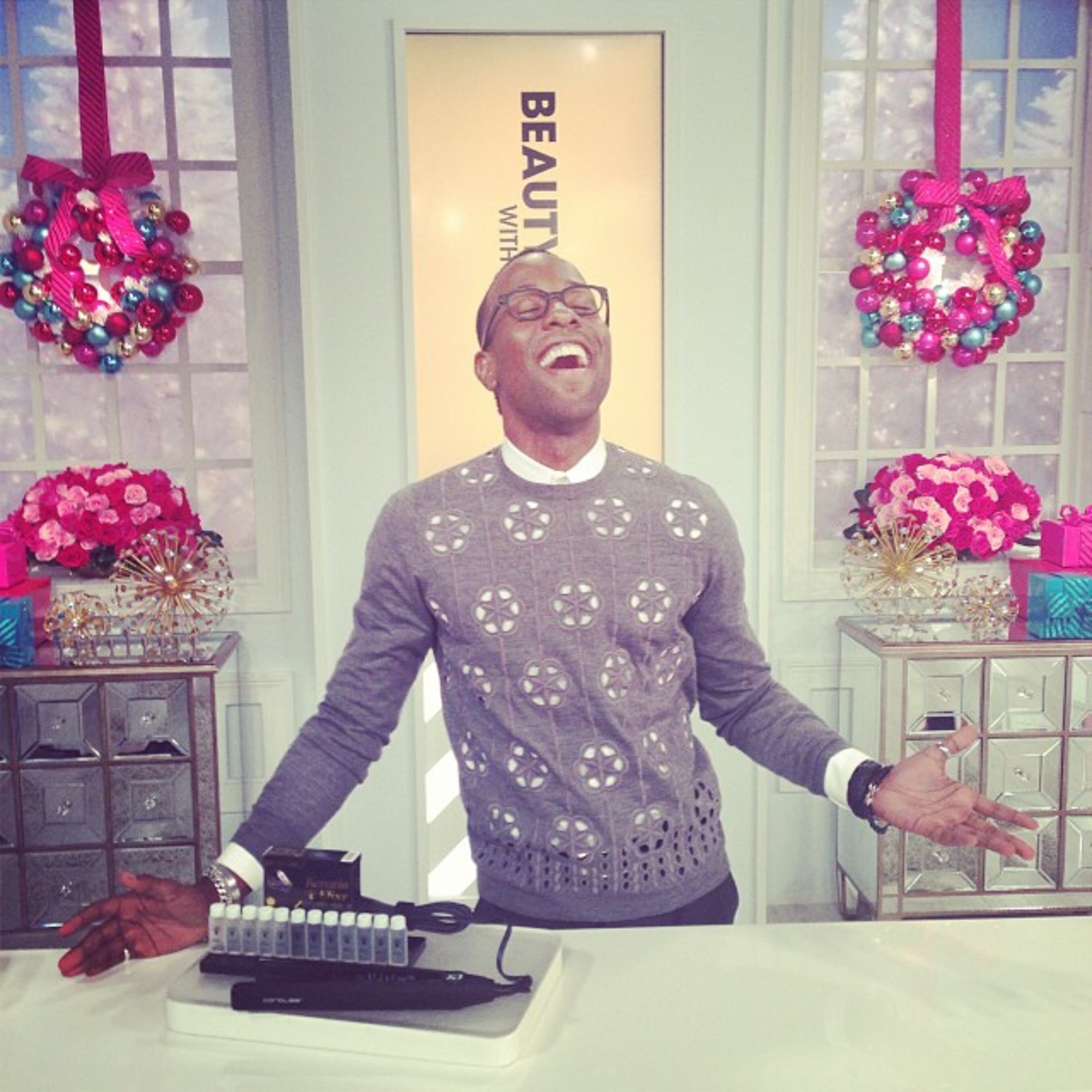 There's no place like @hsn. Back at it with @cariolissbeauty Tune in tonight at 8pm. Get one today. #bestflatironever #dowhatulove #lovewhatudo photo from @johnnywright220