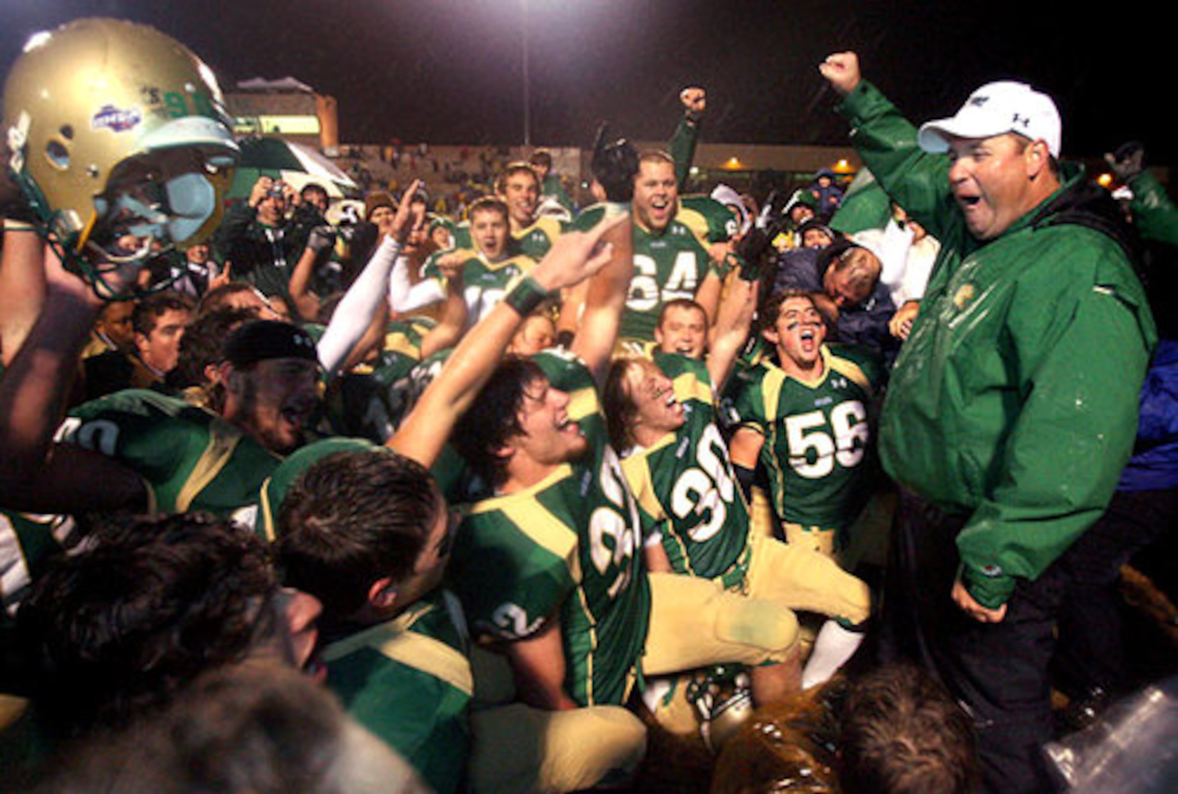 Jess Simpson led Buford to seven state championships during his 12 seasons with the program. (Jason Getz/AJC 2008)
