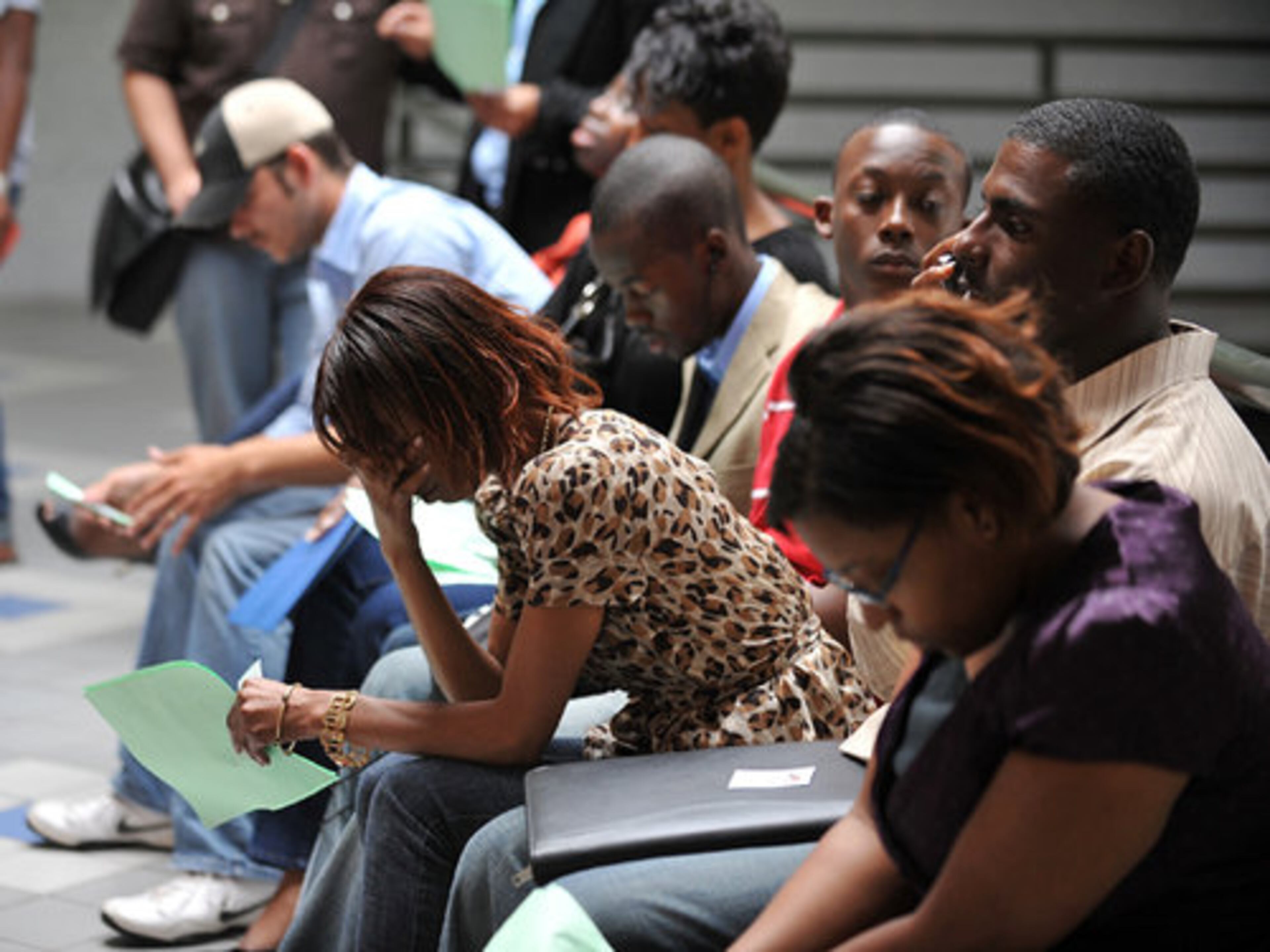 Singers wait out the decision period.