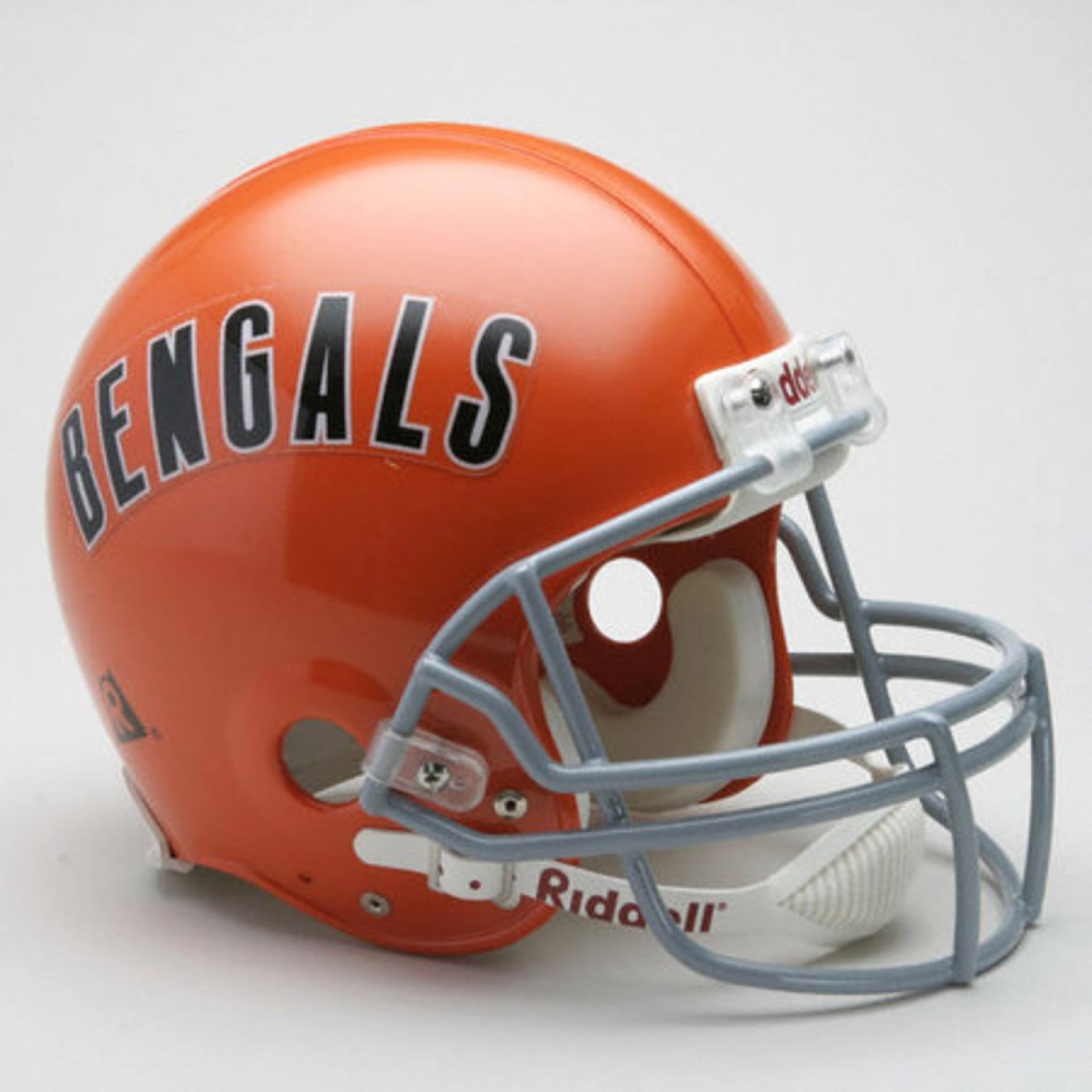 For a large part of the 1970s, the Bengals' team colors were orange, black and white, and their helmets were a similar shade of orange.